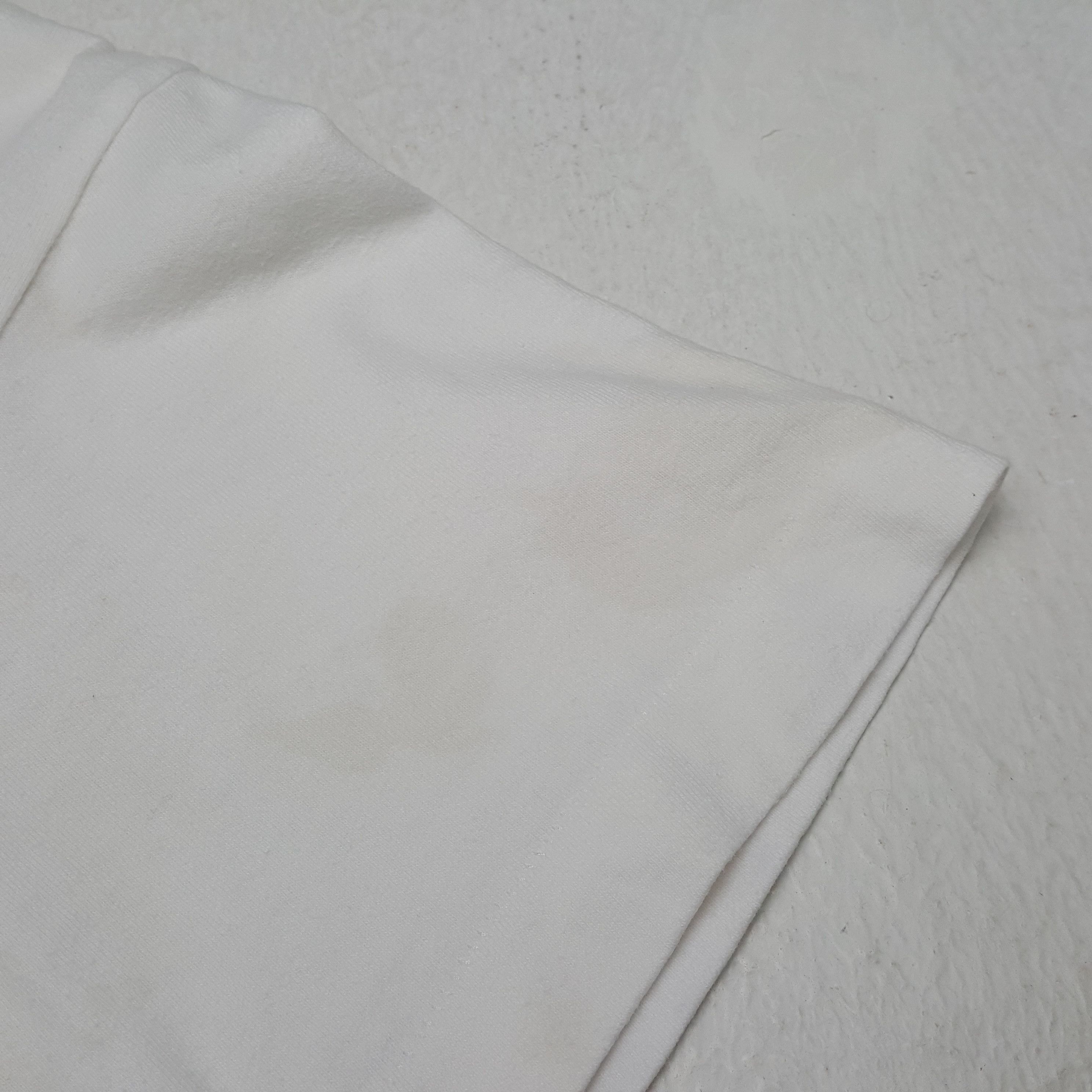 Comme des Garcons Vintage Comme Des Garçons Play Japan Brand T-shirt RR15 Size US S / EU 44-46 / 1 - 8 Thumbnail