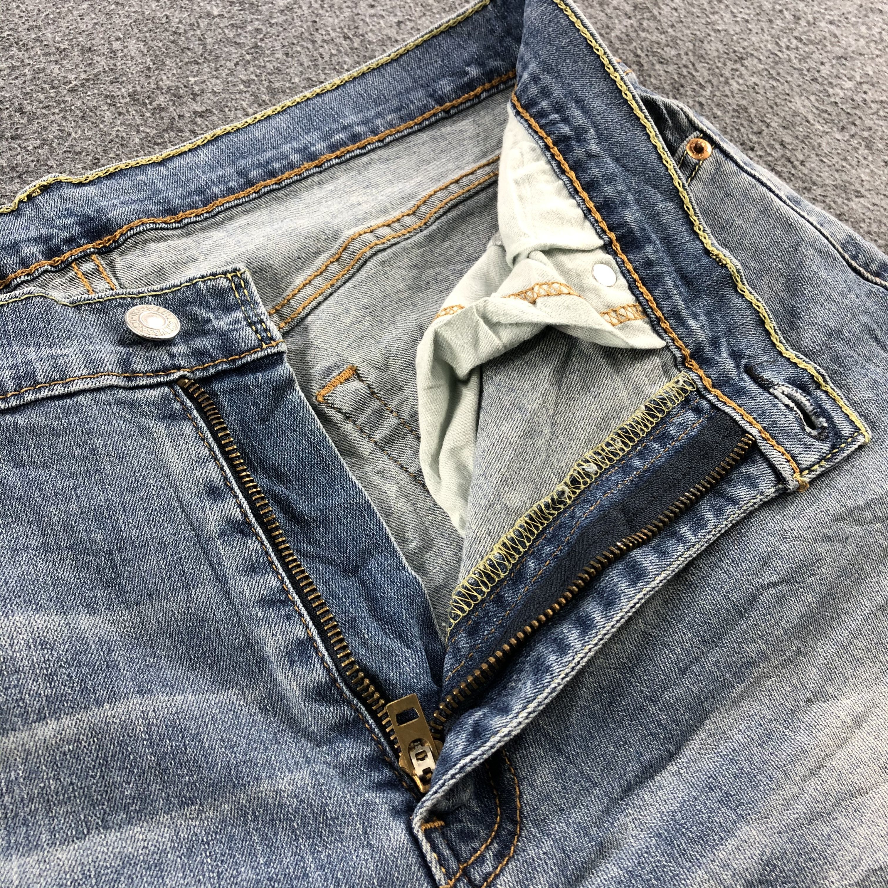 Levi's Light Wash Vintage Levis 541 Jeans-J1155 Size US 34 / EU 50 - 7 Thumbnail