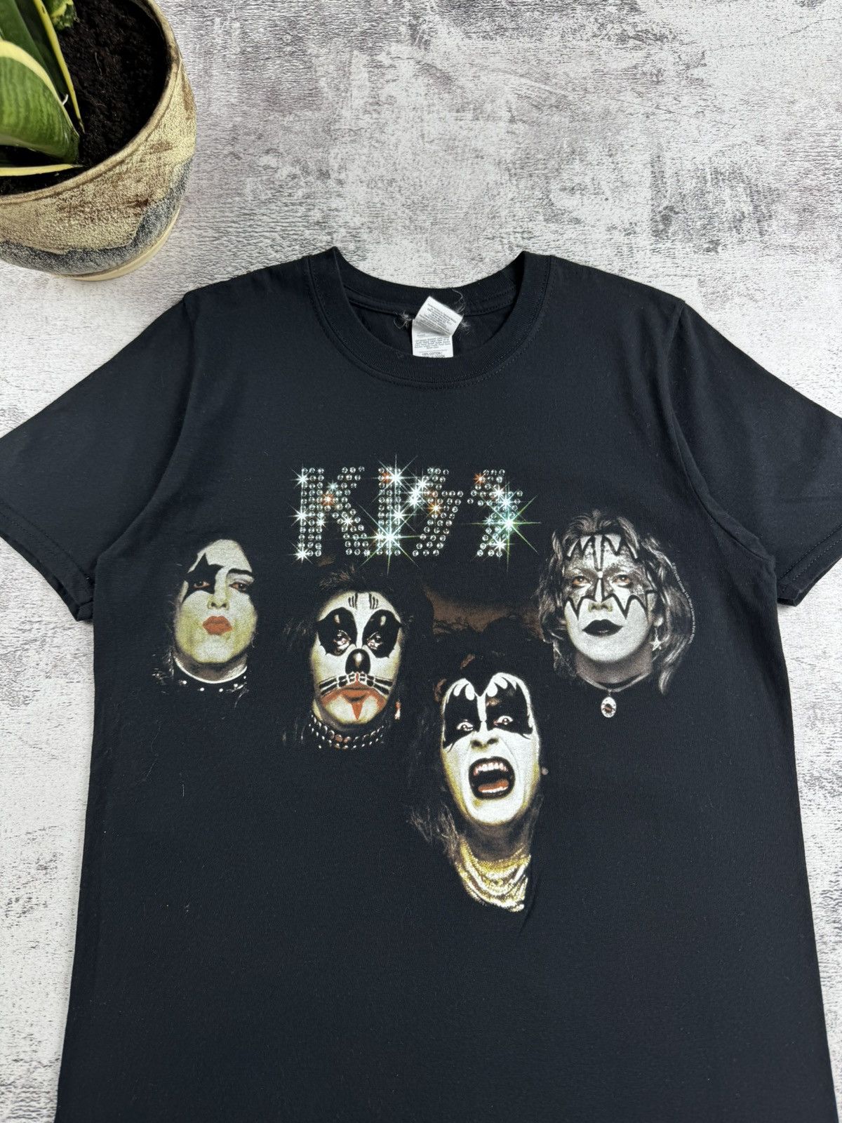 KISS KISS 2015 Gildan Tour Faded Merch Devil Jersey T Shirt Tee Size US S / EU 44-46 / 1 - 5 Thumbnail