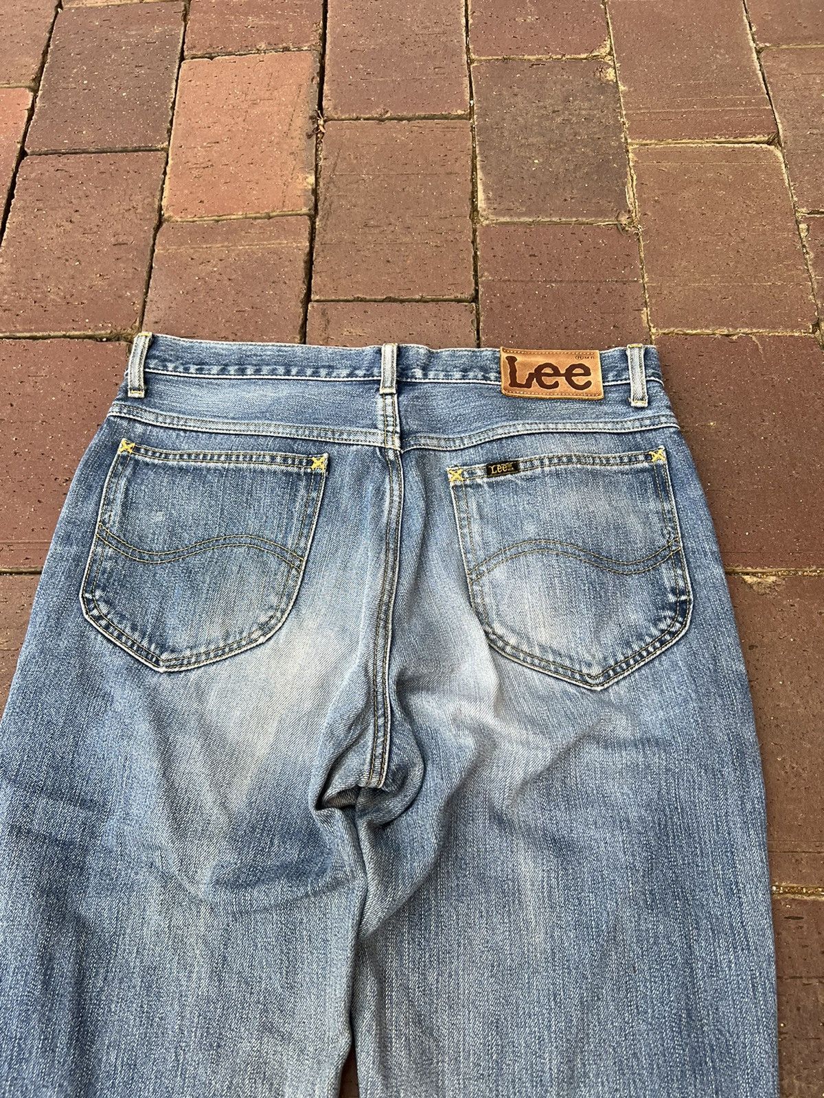 Japanese Brand × Lee VTG LEE RIDERS DISTRESSED JEANS VERY RARE Size US 31 - 10 Thumbnail