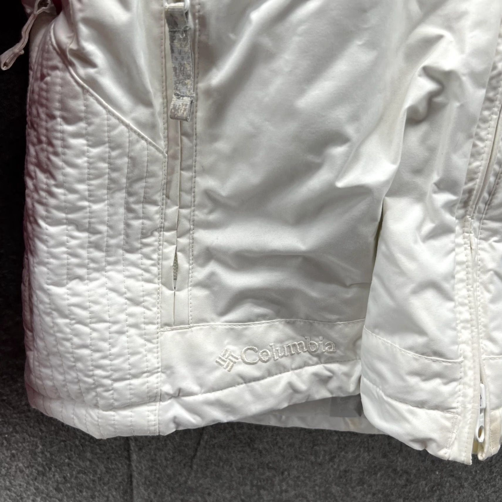 Vintage VINTAGE Columbia Jacket Women Large Parka Hooded Red White Full Zip Sportswear Size L / US 10 / IT 46 - 5 Thumbnail