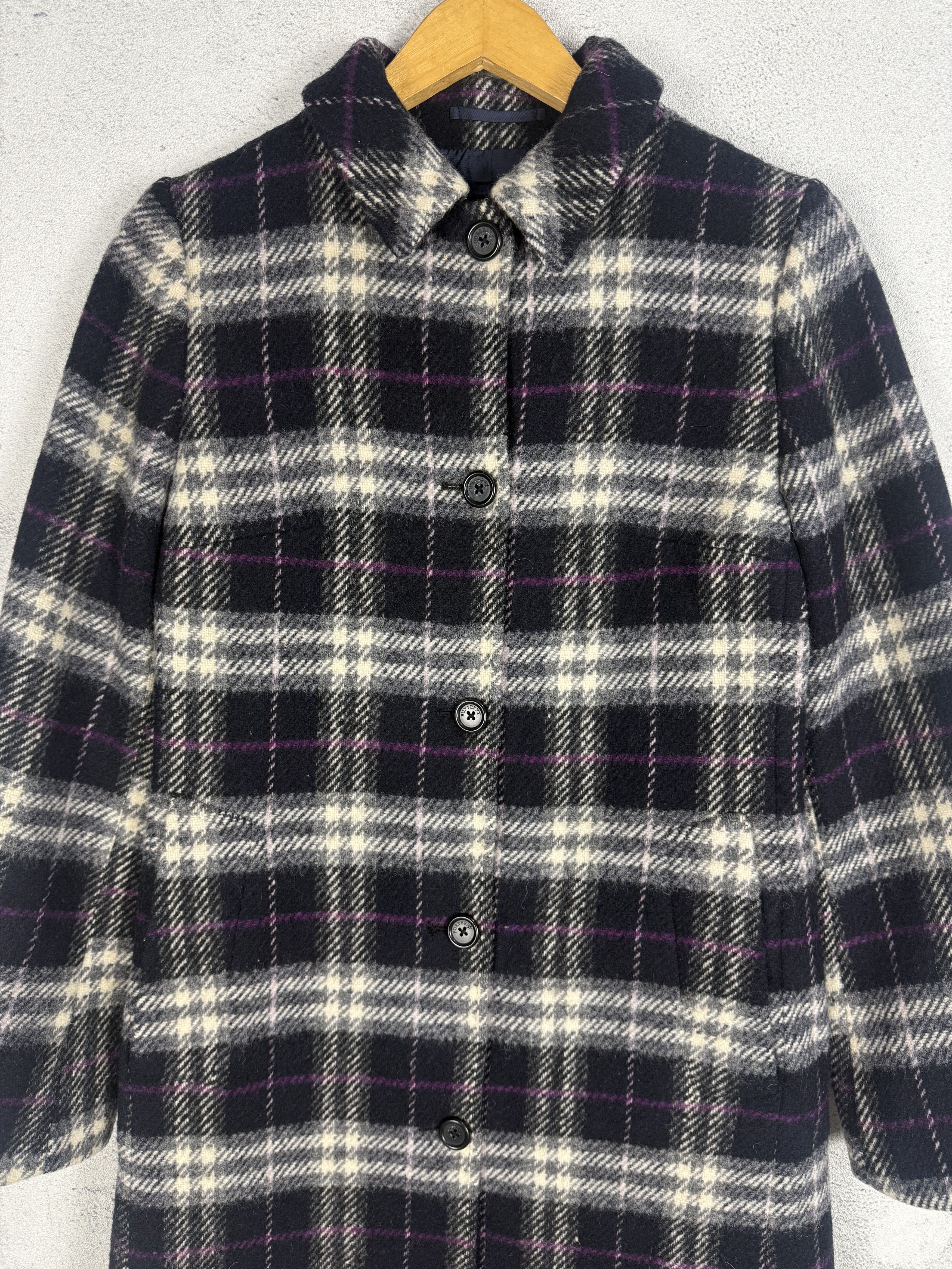 Burberry Vintage Burberry Wool Coat Size M / US 6-8 / IT 42-44 - 3 Thumbnail
