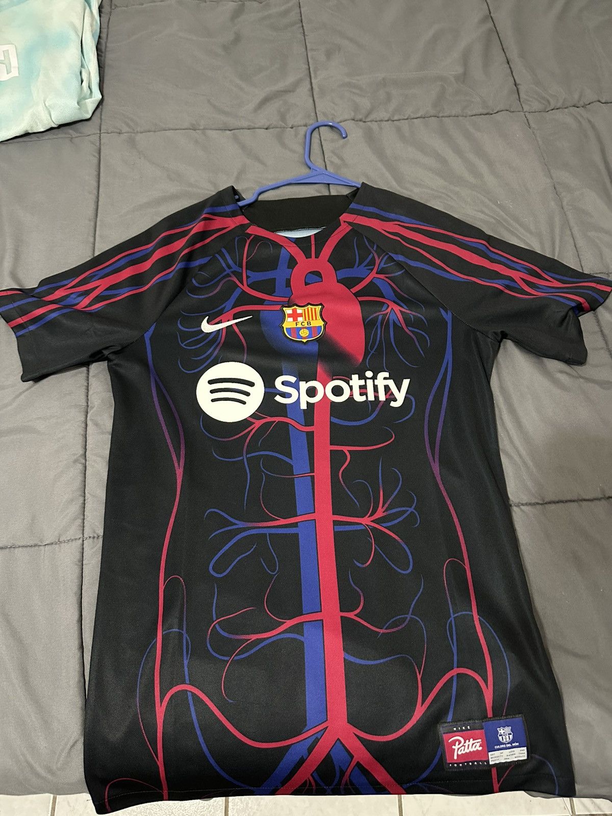 Nike Nike Patta × FC Barcelona Size US S / EU 44-46 / 1 - 1 Thumbnail