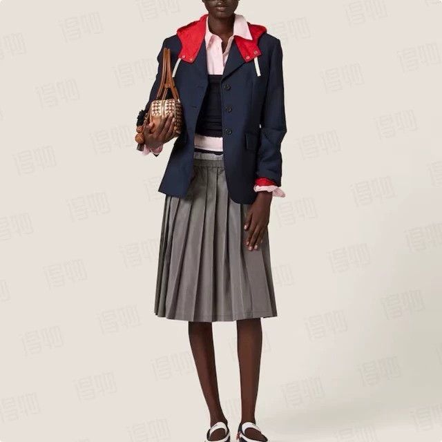 Miu Miu MIU MIU 2025 Classic Sporty Casual Skirt Size 38 Size 26" / US 2 / IT 38 - 8 Thumbnail