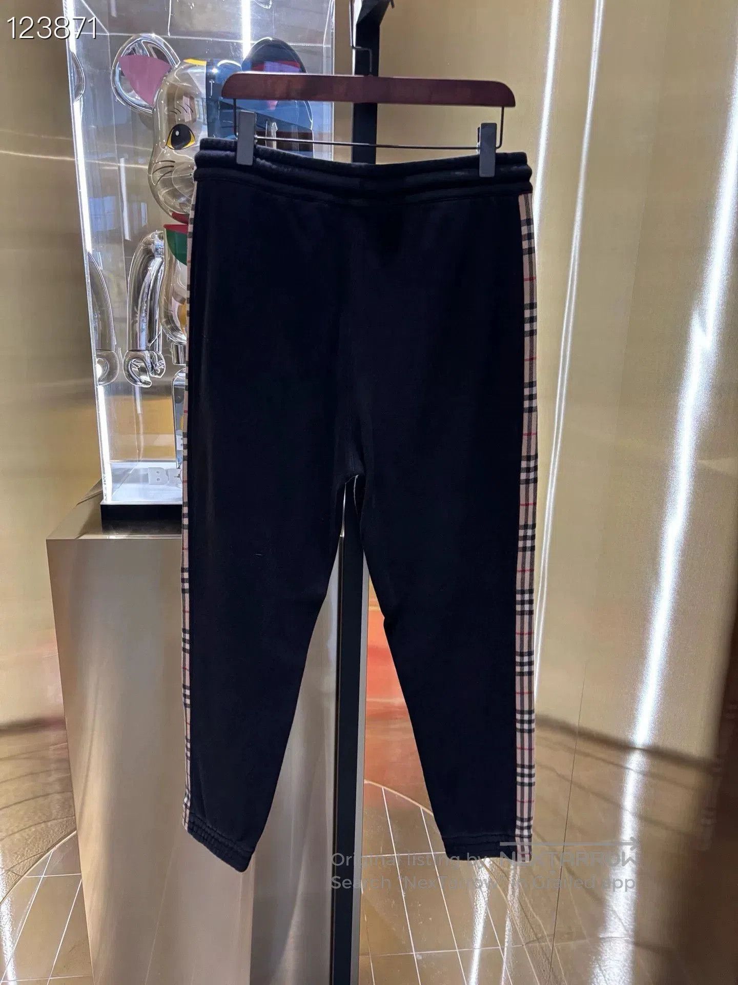 Burberry Burberry Black Side Check Drawstring Joggers. Size US 30 / EU 46 - 2 Thumbnail