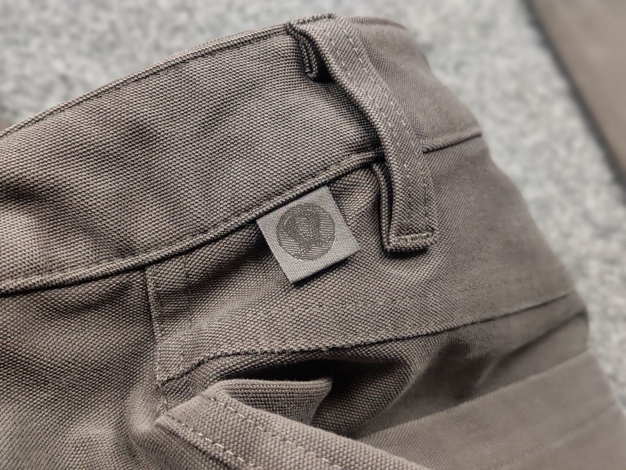 Lululemon Lululemon Design canvas mens beige Trouser Pants Size US 31 - 12 Thumbnail