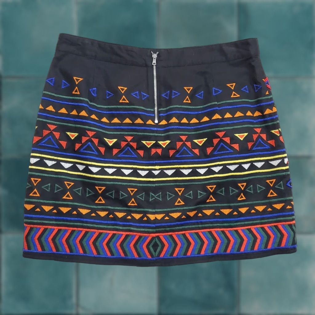 Sam Edelman Sam Edelman Skirt Women 12 Black Aztec Print Beaded Embroidered Cotton Mini Size 34" / US 12 / IT 48 - 1 Thumbnail