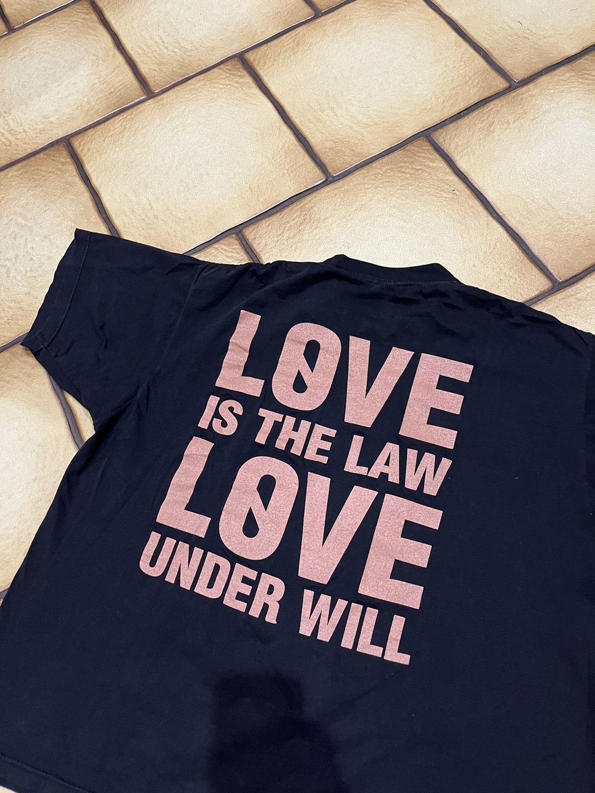 Band Tees × Vintage Vintage Pearl Jam Love Is This Law 1994 T-Shirt Size US XL / EU 56 / 4 - 4 Thumbnail