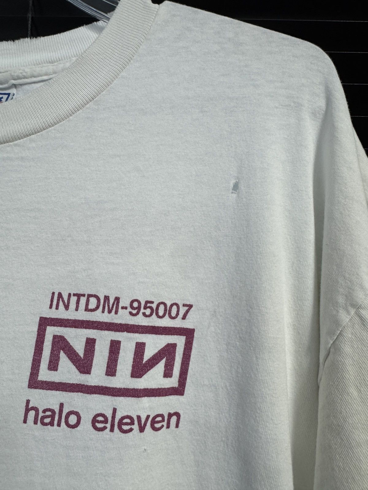 Band Tees Vintage 90s Nine Inch Nails Halo Eleven Shirt Size US XL / EU 56 / 4 - 4 Thumbnail