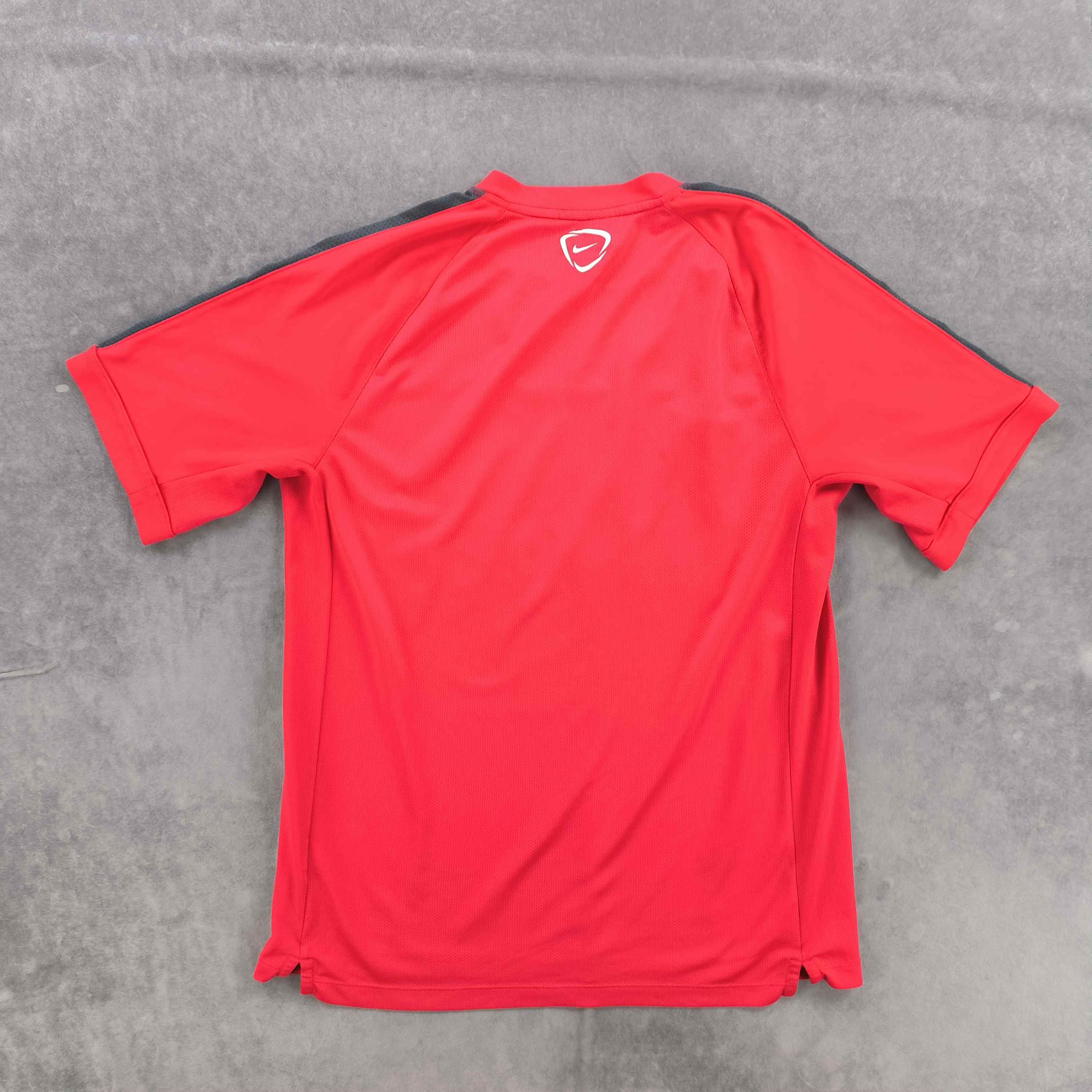 Nike Sparta Praha 2014-15 Nike training football jersey size L Size US L / EU 52-54 / 3 - 2 Thumbnail