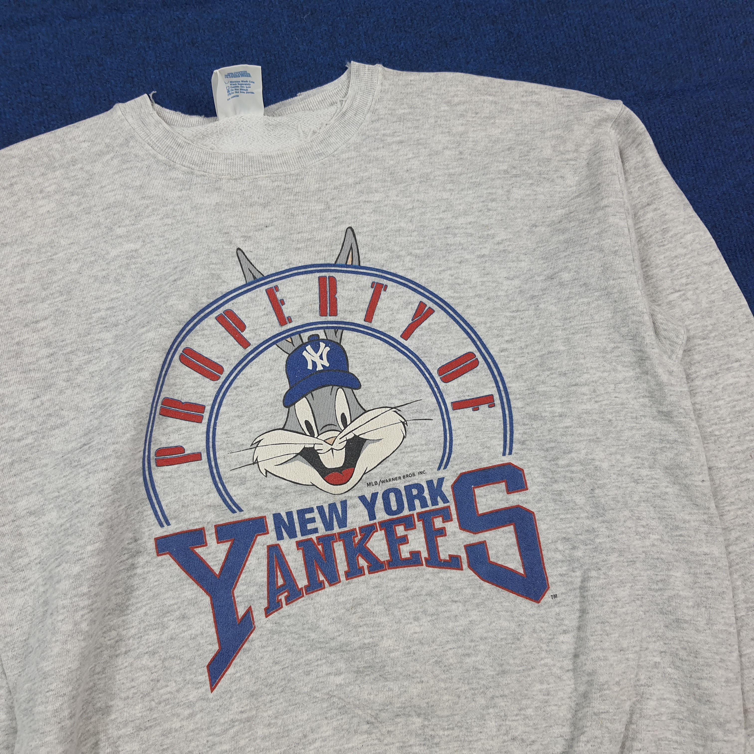 Artek Vintage New York Yankees Bugs Bunny Sweatshirt C302N11 Size US M / EU 48-50 / 2 - 2 Thumbnail