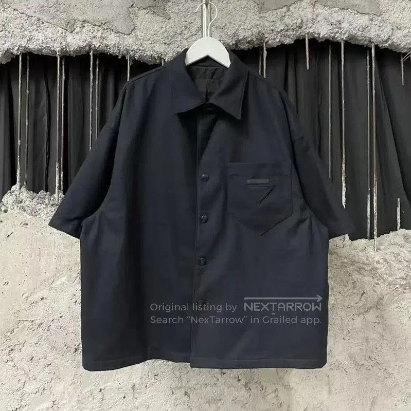 Prada Prada Black Wool Short Sleeve Shirt. Size US M / EU 48-50 / 2 - 1 Thumbnail