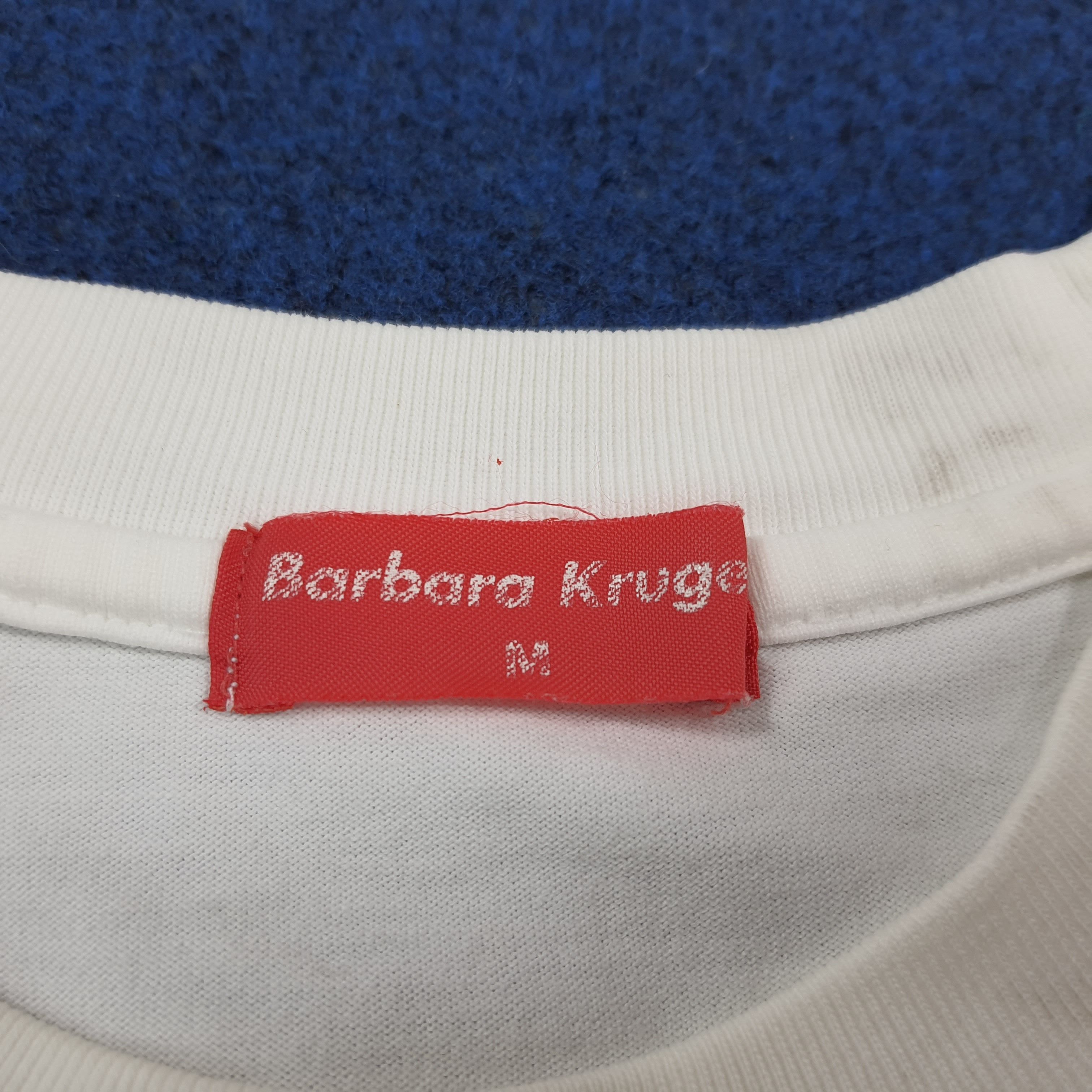 Barbara Kruger Vintage Barbara Kruger Designer Streetwear Tshirt C299N71 Size US M / EU 48-50 / 2 - 7 Thumbnail