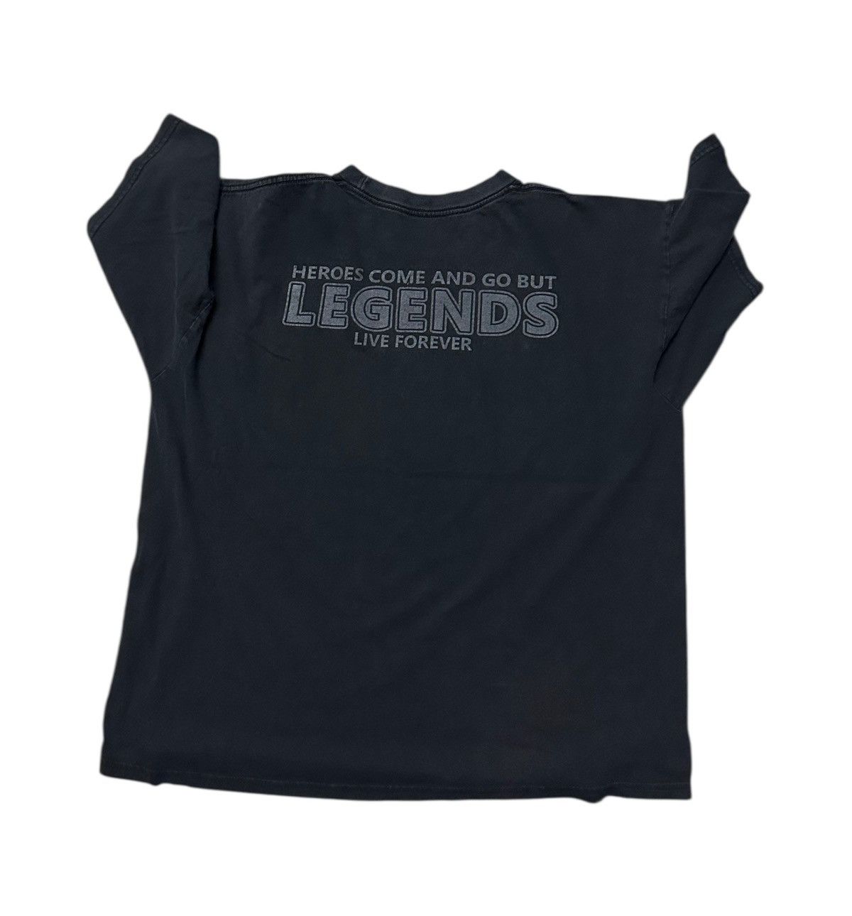 Vintage Vintage Y2k Kobe Briant legend distressed tshirt Size US L / EU 52-54 / 3 - 4 Thumbnail