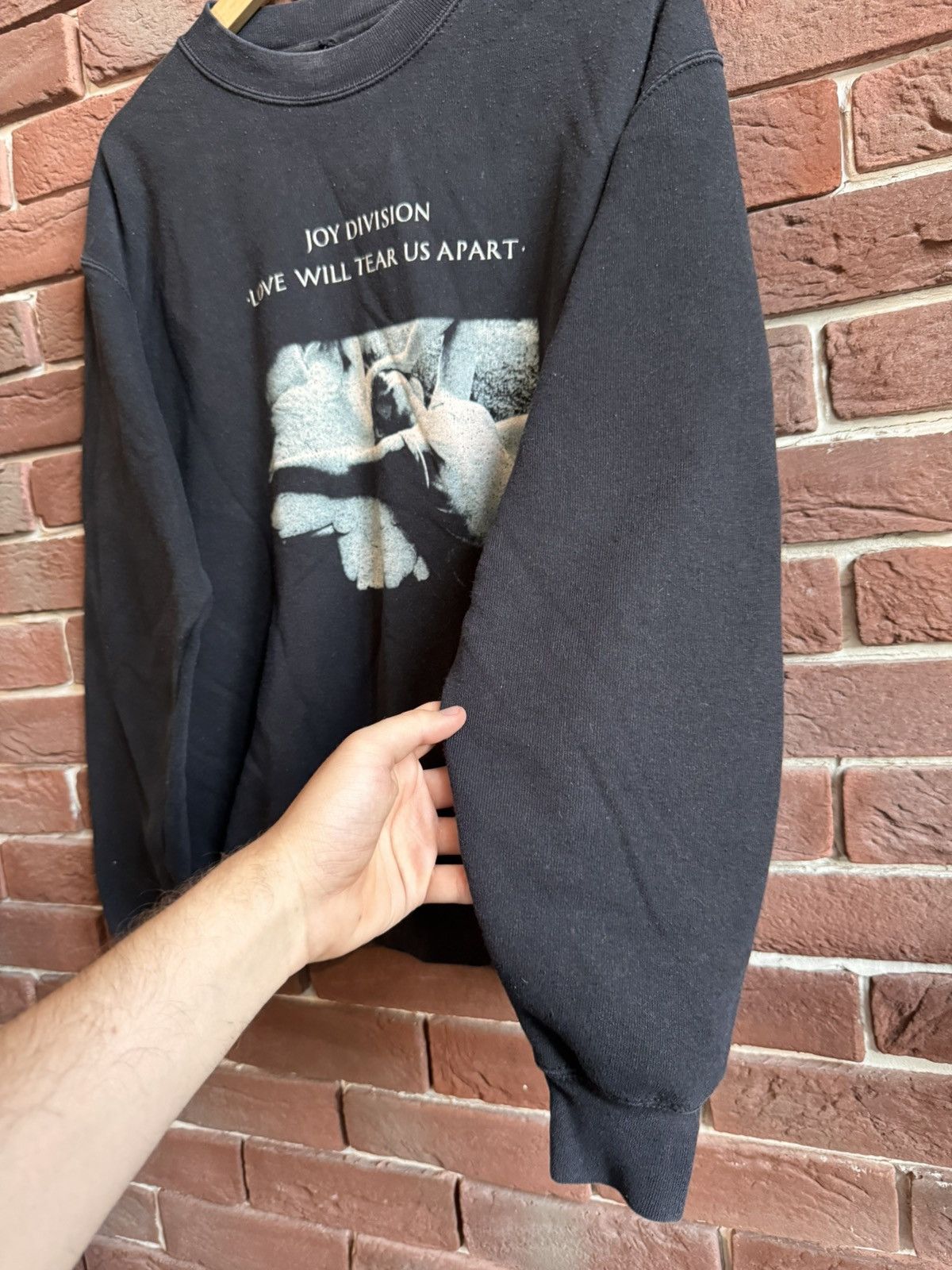 Band Tees × Joy Division × Vintage Vintage JOY DIVISION Love Will Tear Us Apart Sweatshirt L Size US L / EU 52-54 / 3 - 4 Thumbnail