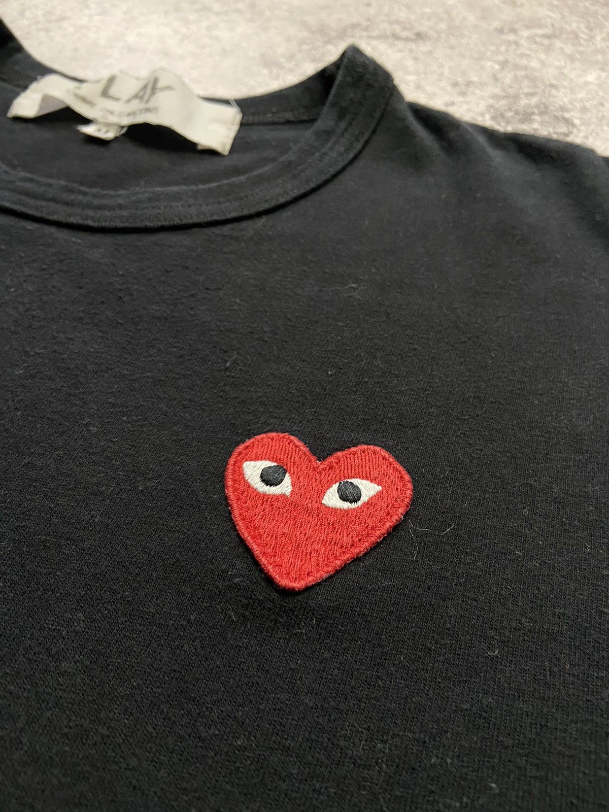 Comme des Garcons PLAY Comme Des Garcons Play Black Tee Size US M / EU 48-50 / 2 - 2 Thumbnail