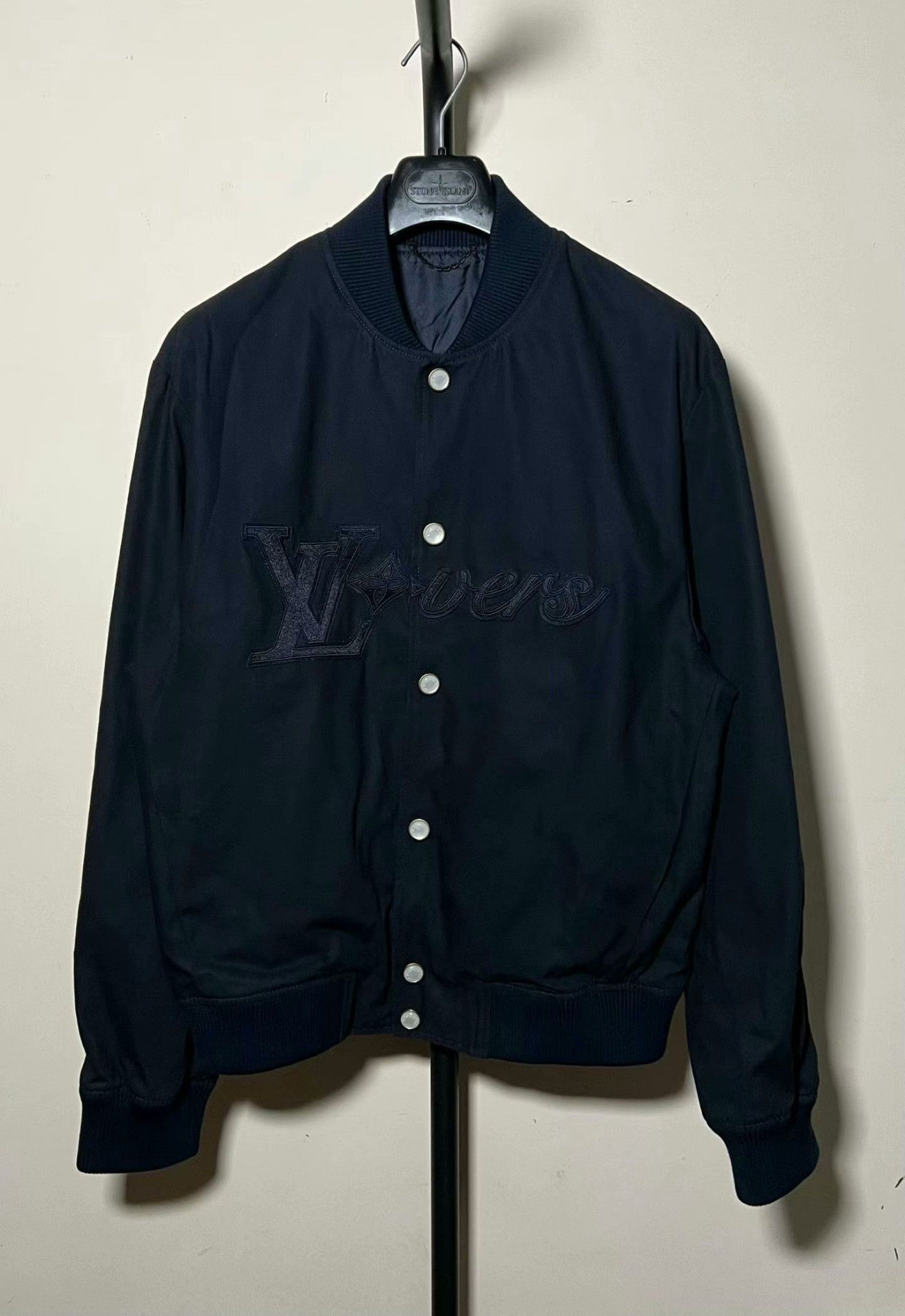 Louis Vuitton louis vuitton navy blue logo baseball jacket Size US L / EU 52-54 / 3 - 1 Thumbnail