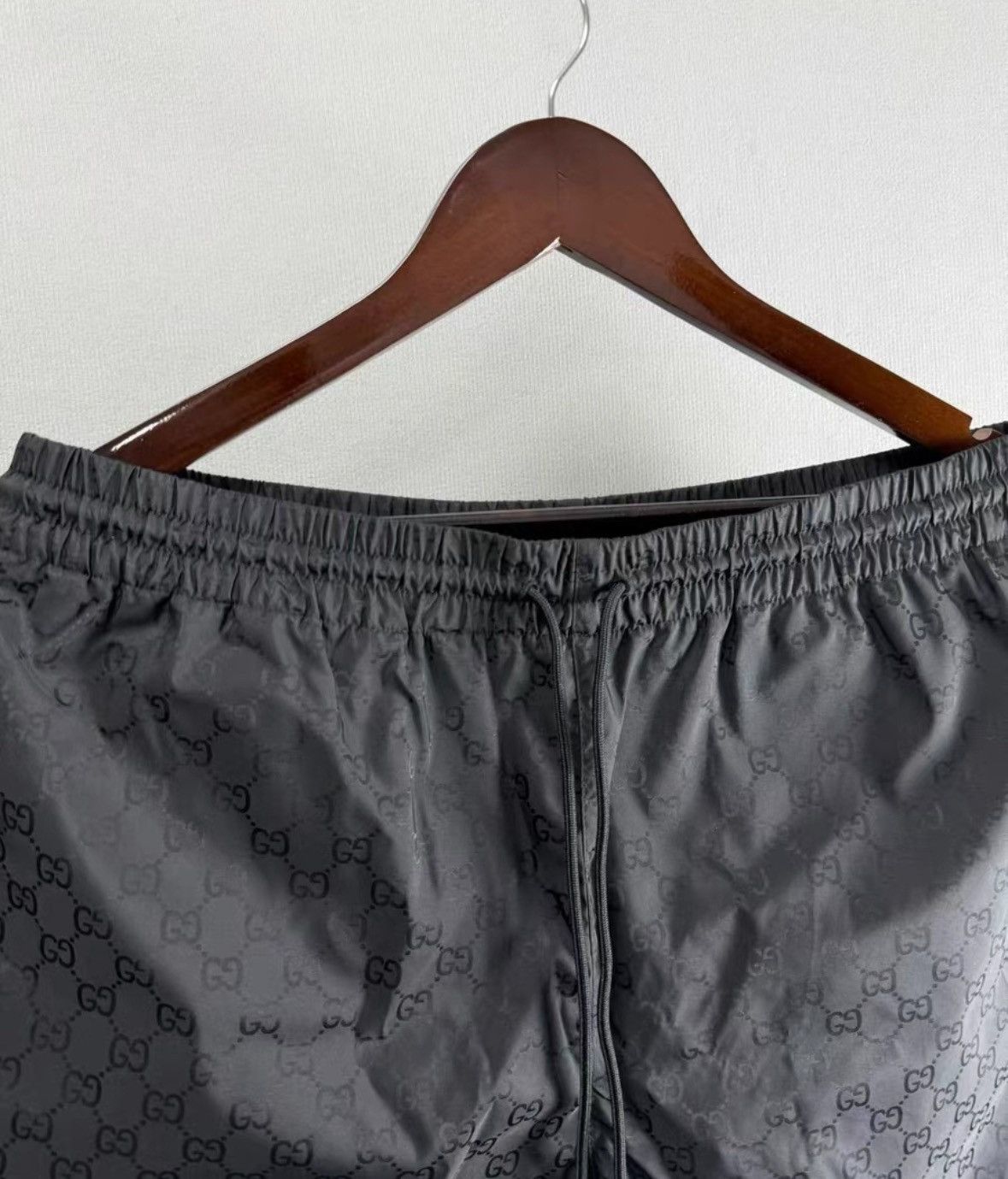 Gucci gucci khaki drawstring casual shorts. Size US 34 / EU 50 - 3 Thumbnail