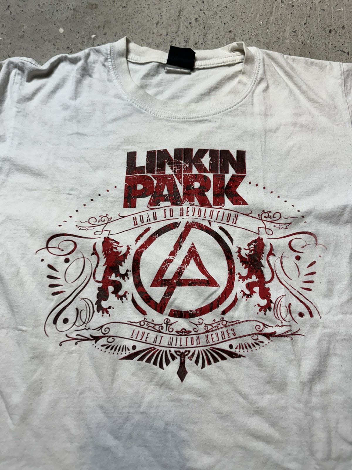 Band Tees × Vintage Vintage Y2K Linkin Park 2008 Live In Milton Kevnes Revolutio Size US M / EU 48-50 / 2 - 3 Thumbnail
