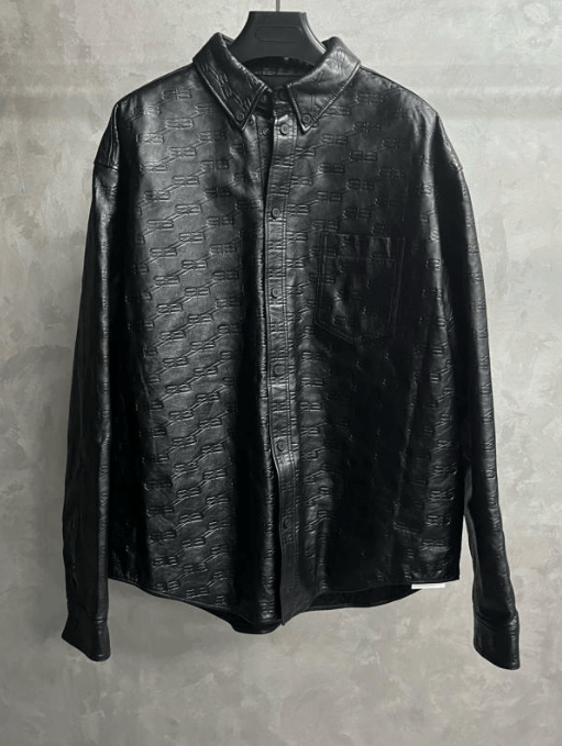 Balenciaga Balenciaga All-Over Logo Jacket 44EU Size US S / EU 44-46 / 1 - 1 Thumbnail