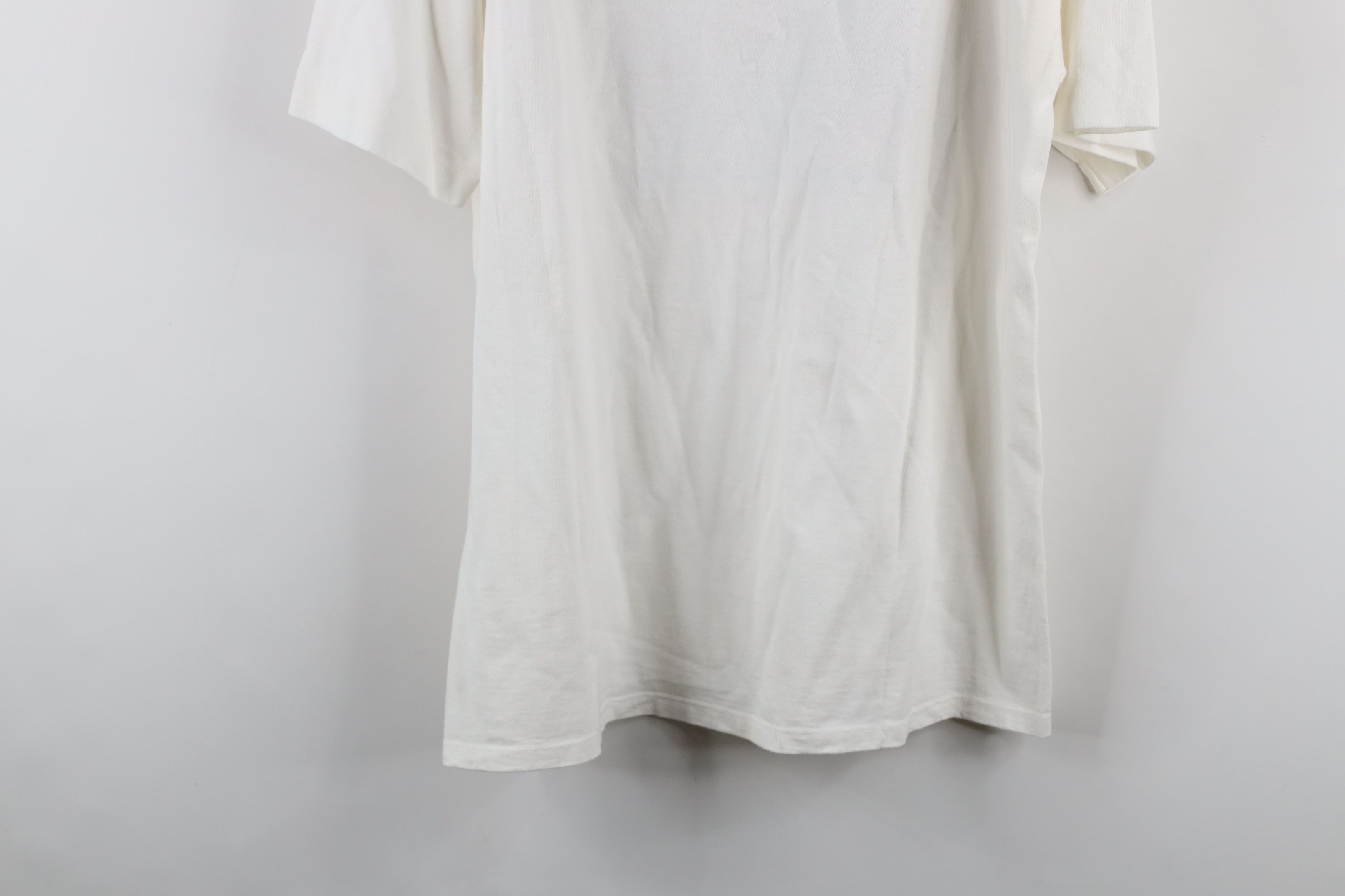 Vintage Vintage Y2K 2001 Twin Towers United We Stand T-Shirt USA Size US L / EU 52-54 / 3 - 12 Thumbnail