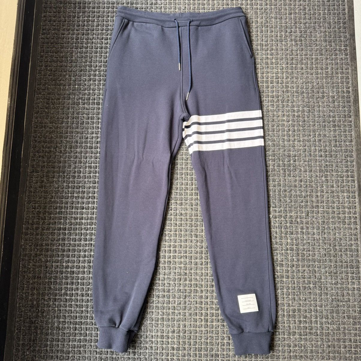 Thom Browne Thom Browne 4 Bar Sweatpants Navy Size US 40 / EU 56 - 1 Thumbnail