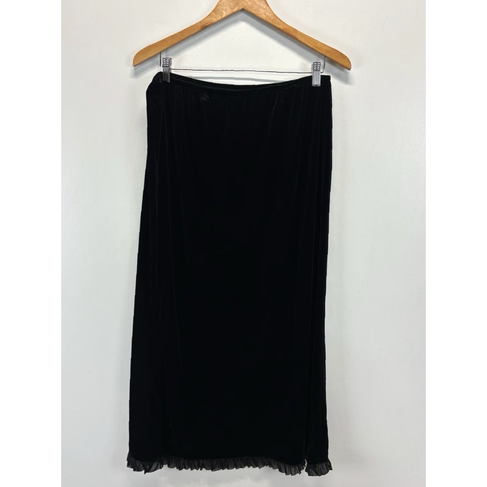 Velvet VINTAGE FL Malik Maxi Velvet Skirt XL Black Stretch Velour Witchy Goth Punk Fairy Skirt Women Velvet Stretch XL Black Fairy Punk 90s Size 40" / US 18 - 4 Thumbnail