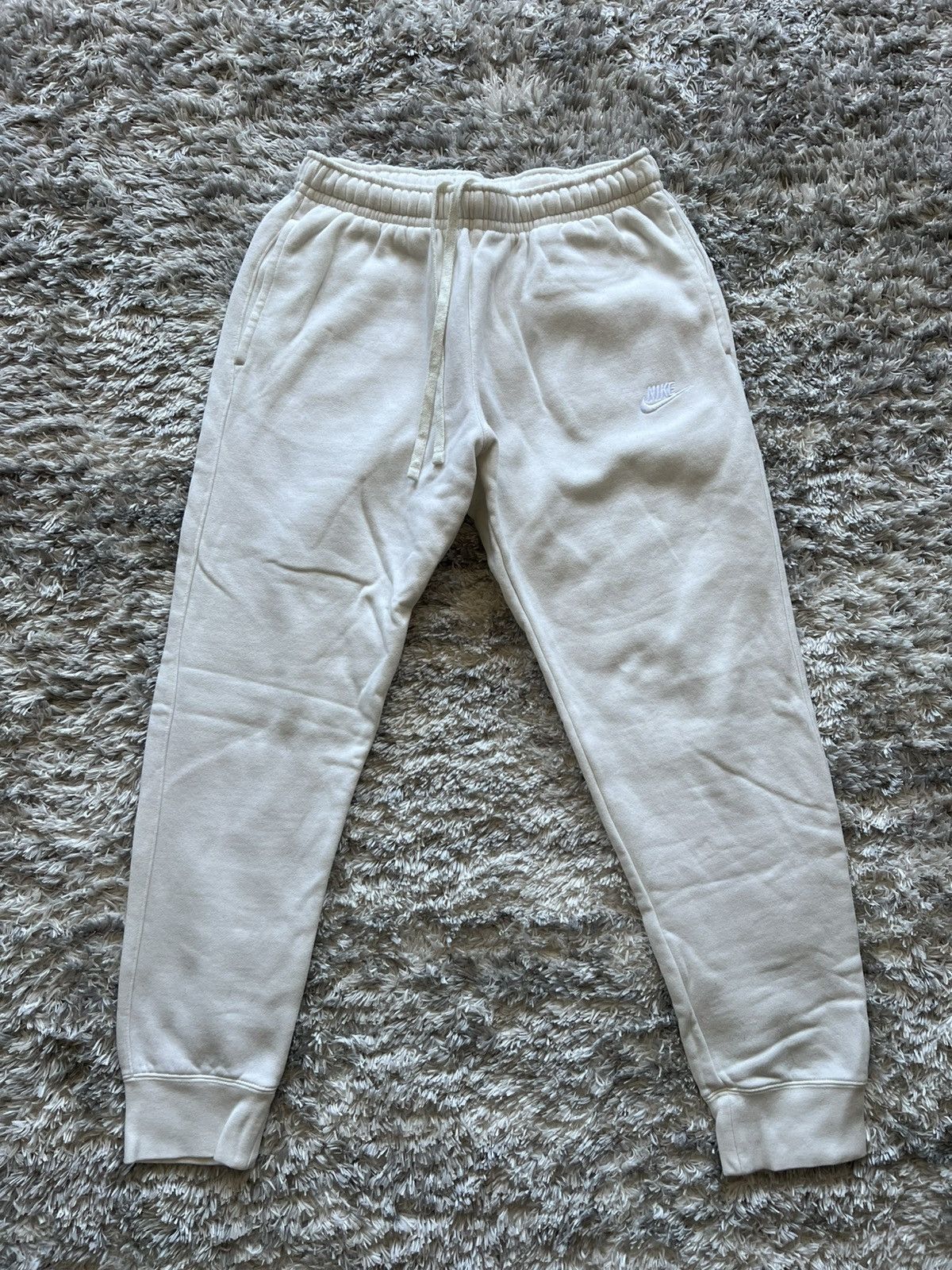 Nike Nike Essentials Ivory Joggers Size US 32 / EU 48 - 1 Thumbnail