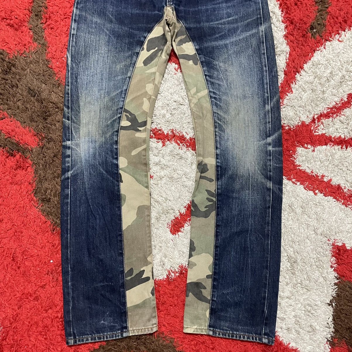 KOJIMA GENES 🔥🇯🇵Kojima Genes Japan Half Camo Ripped Distress Denim Jeans Size US 32 / EU 48 - 3 Thumbnail