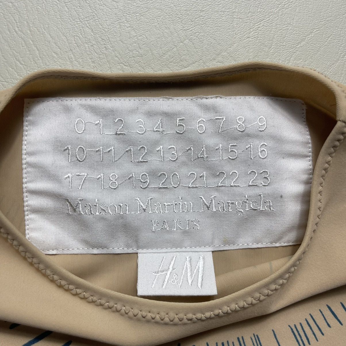 H&M × Maison Margiela Maison Martin Margiela X H&M - Trompe L’oeil - Tattoo Top Size M / US 6-8 / IT 42-44 - 3 Thumbnail