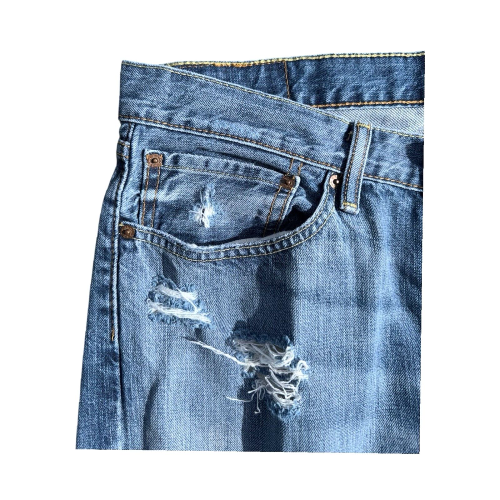 Levi's VINTAGE Levi's 514 Jeans Light Wash Distressed Denim 34x32 Men Straight Blue 514 Jeans Size US 34 / EU 50 - 5 Thumbnail
