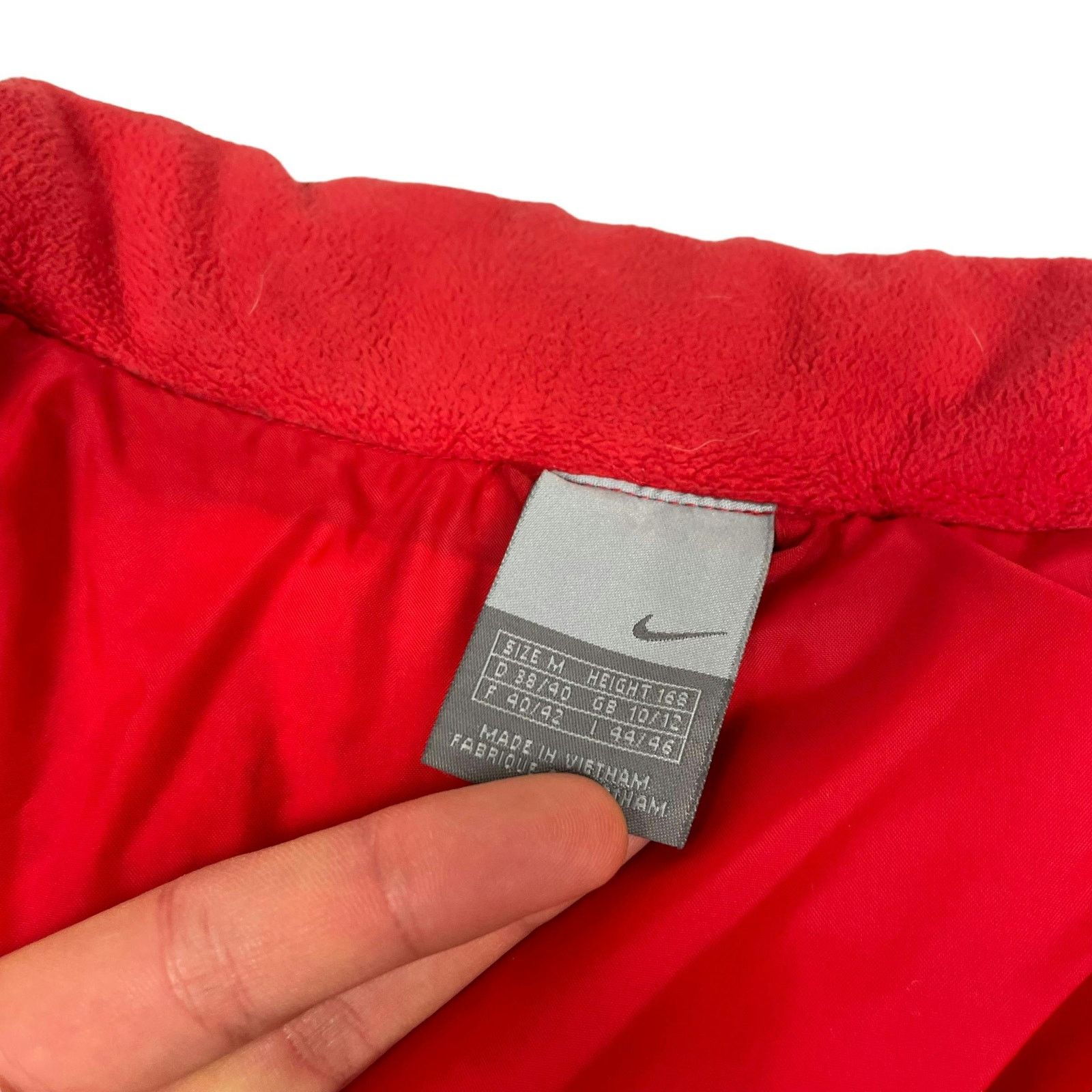Nike × Vintage Nike Women's Red Embroidered Swoosh Full Zip Puffer Jacket M Size M / US 6-8 / IT 42-44 - 12 Thumbnail