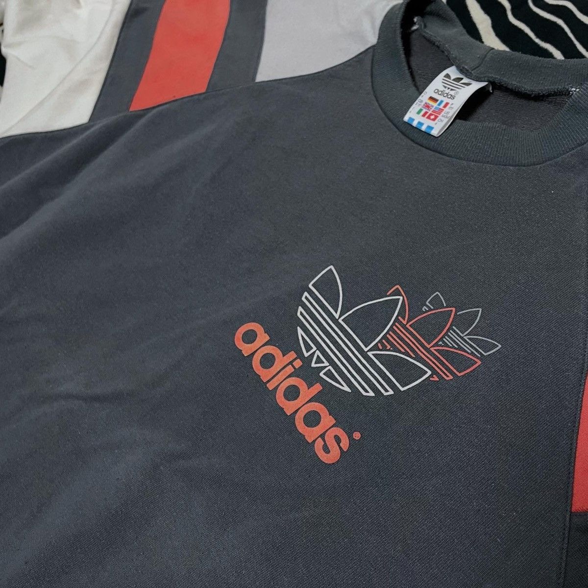 Adidas Rare Vintage Sweatshirt Adidas 3 Stripes. Size US M / EU 48-50 / 2 - 4 Thumbnail