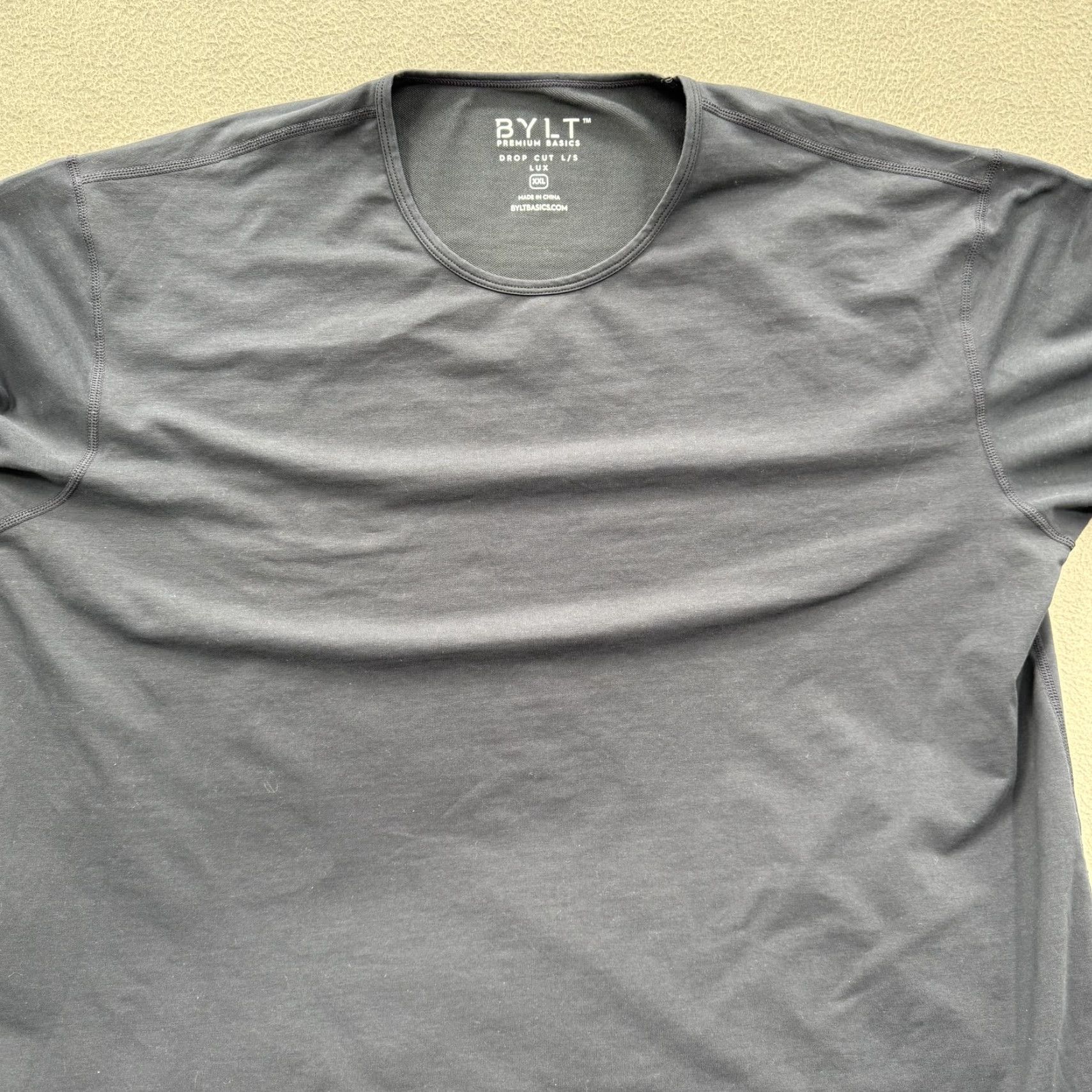 Asics BYLT Shirt Mens 2XL Blue Drop-Cut Long Sleeve LUX Curved Hem Premium Basics Shirt Mens 2XL Blue Long Sleeve Crew Neck Logo Hem Size US XXL / EU 58 / 5 - 7 Thumbnail