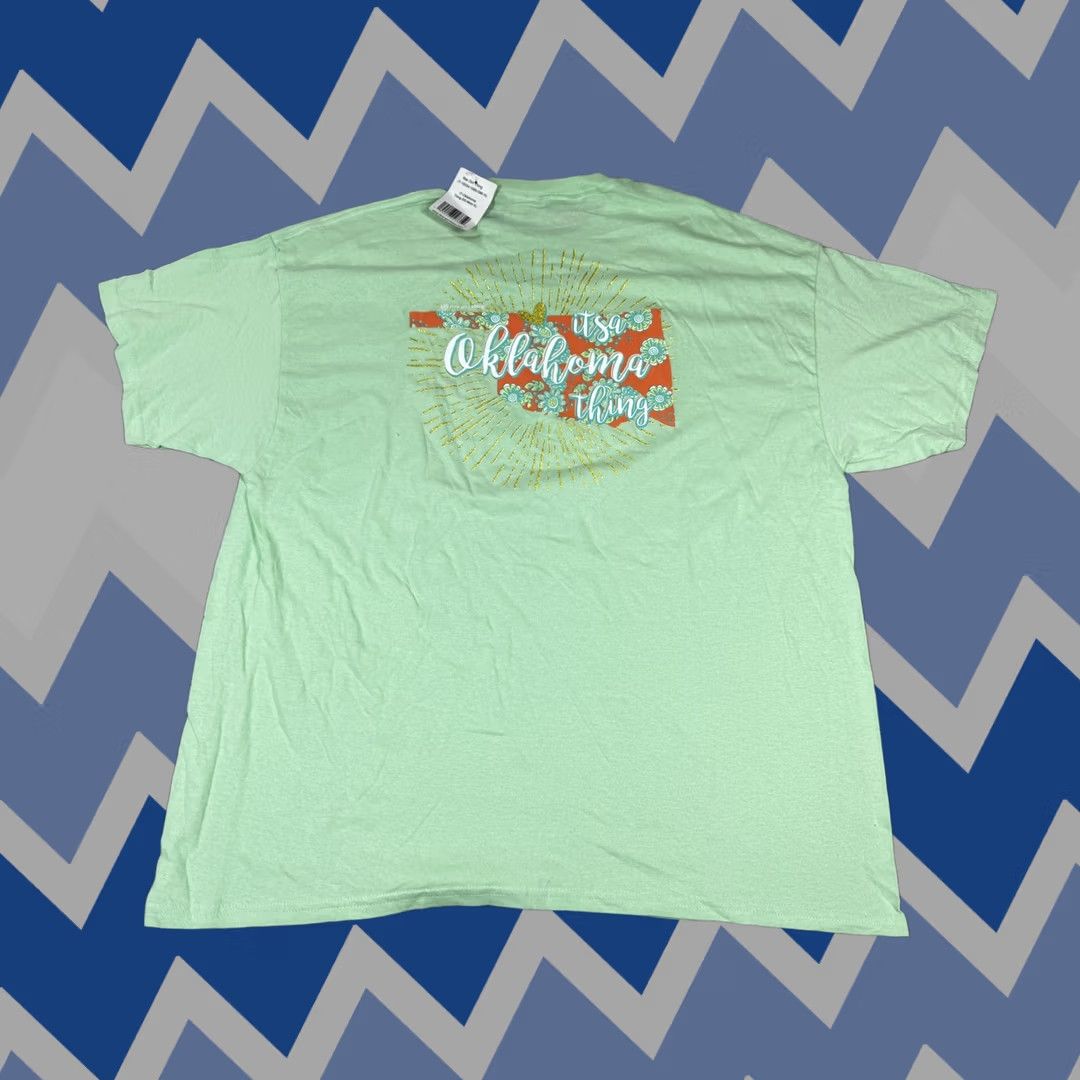 Vintage It’sa Girl Thing Shirt Womens 2XL Green Oklahoma Thing Graphic Tee Floral Glitter State Pride Tee Size XXL / US 16-18 / IT 52-54 - 1 Thumbnail