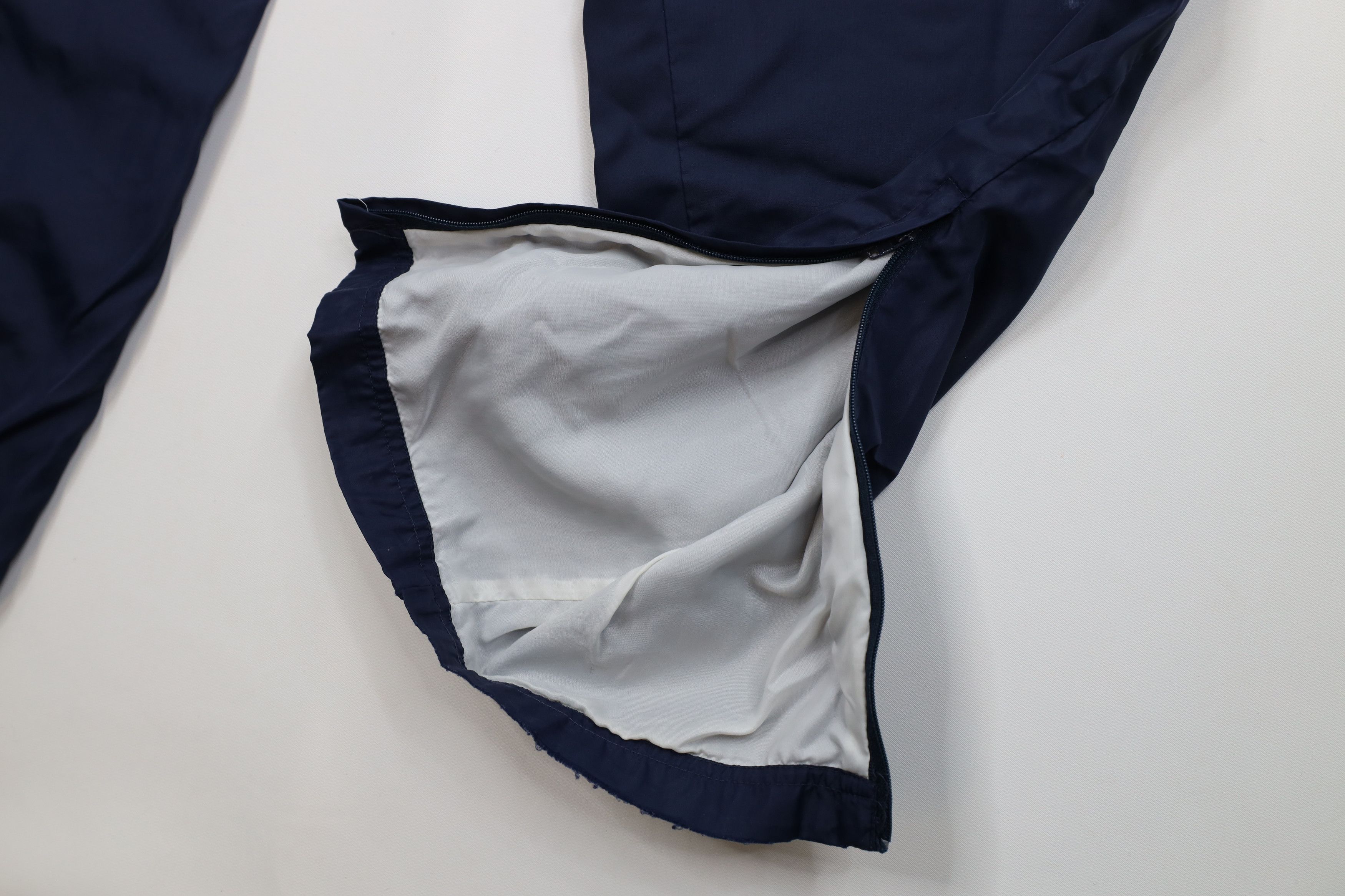 Reebok Vintage 90s Reebok Spell Out Lined Windbreaker Pants Blue Size US 36 / EU 52 - 6 Thumbnail