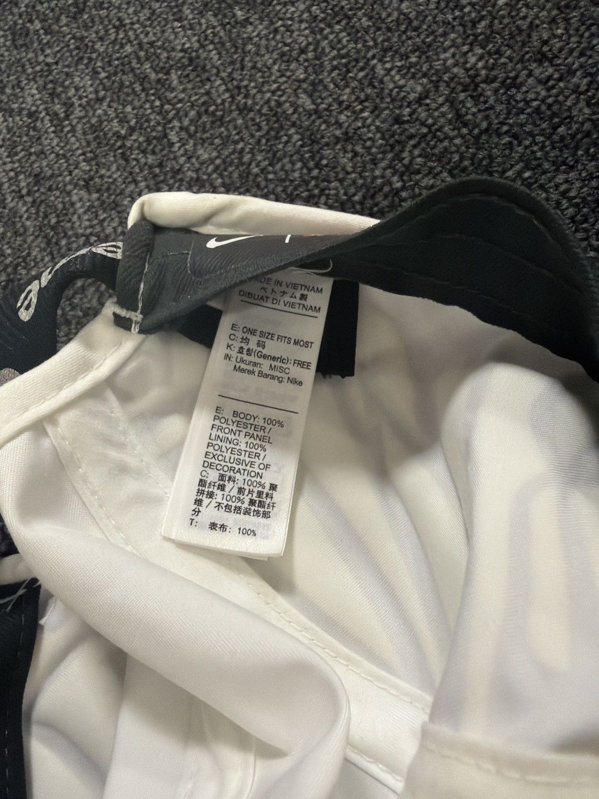 Nike × Supreme Supreme x Nike White TN Air Max Plus Cap / Hat Size ONE SIZE - 9 Thumbnail