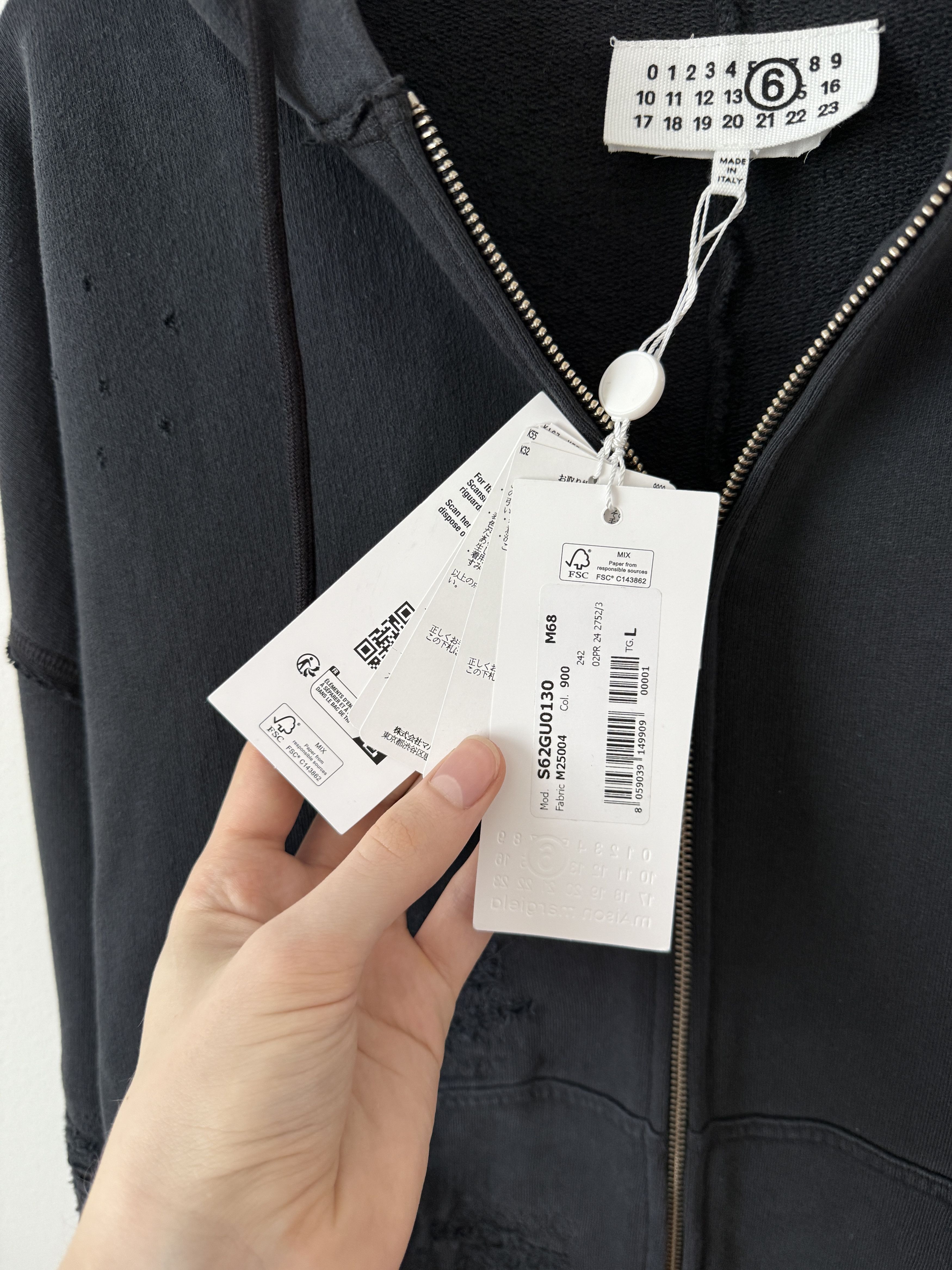 MM6 Distressed Hoodie Size US M / EU 48-50 / 2 - 11 Thumbnail