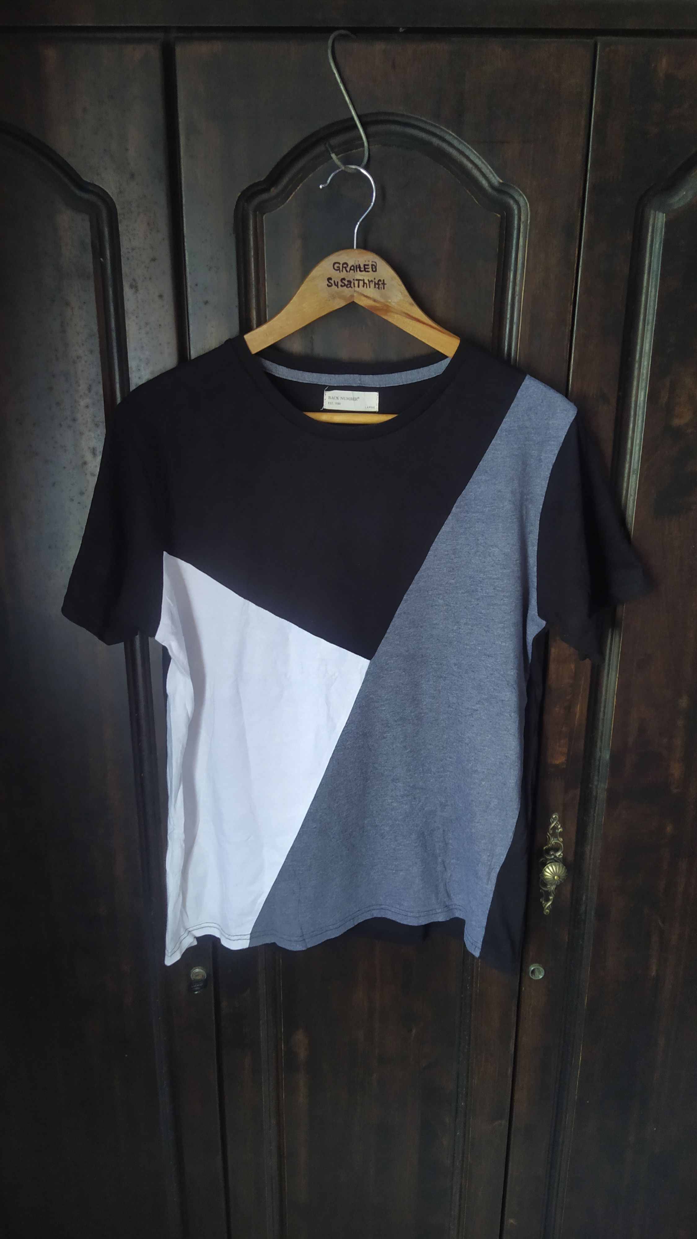 Japanese Brand Back Number Japan Geometric Colorblock T-Shirt Size US L / EU 52-54 / 3 - 1 Thumbnail
