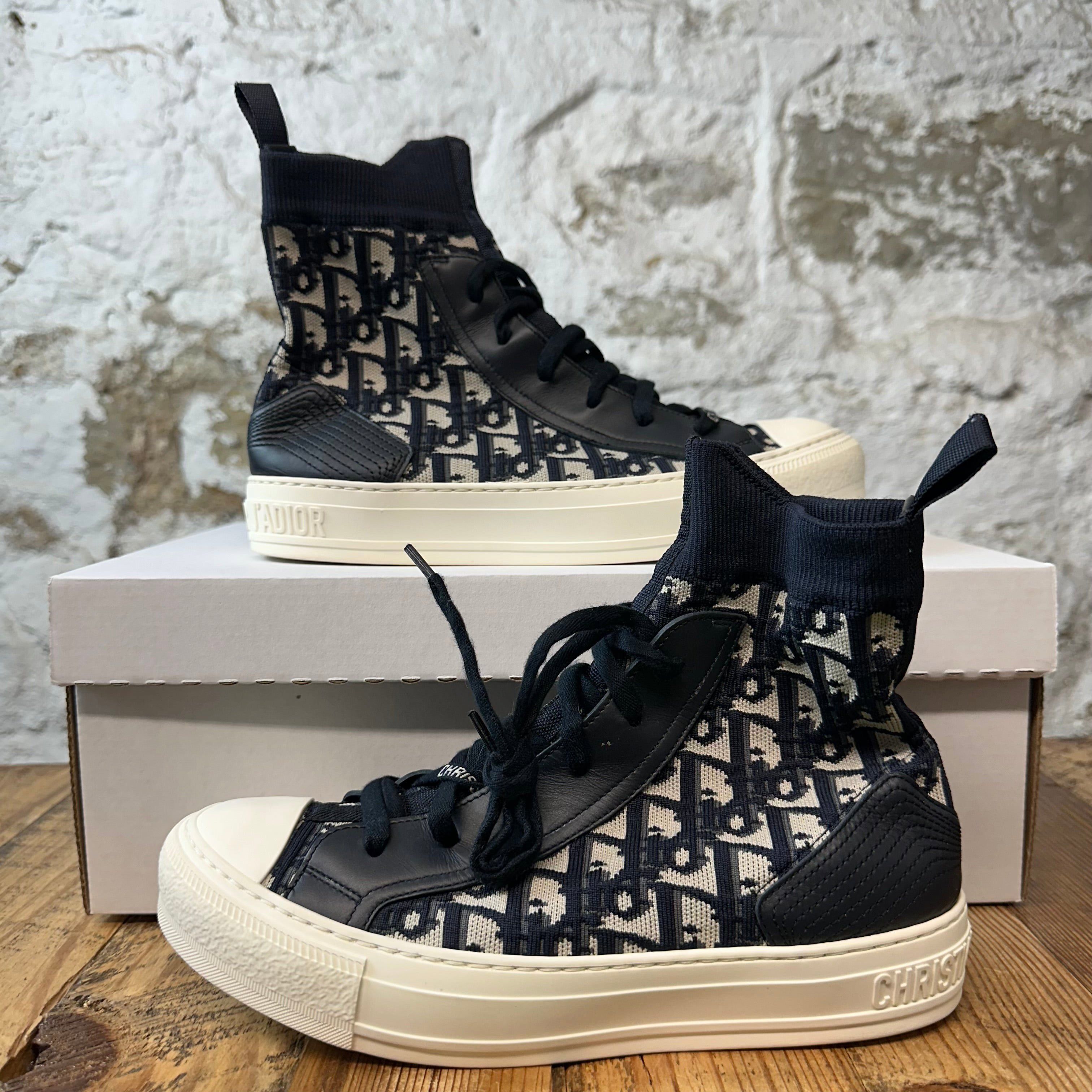 Dior Dior Walk n Dior Black Oblique White Sneaker Sz 5.5 (37.5) Size US 5.5 / EU 38 - 1 Thumbnail