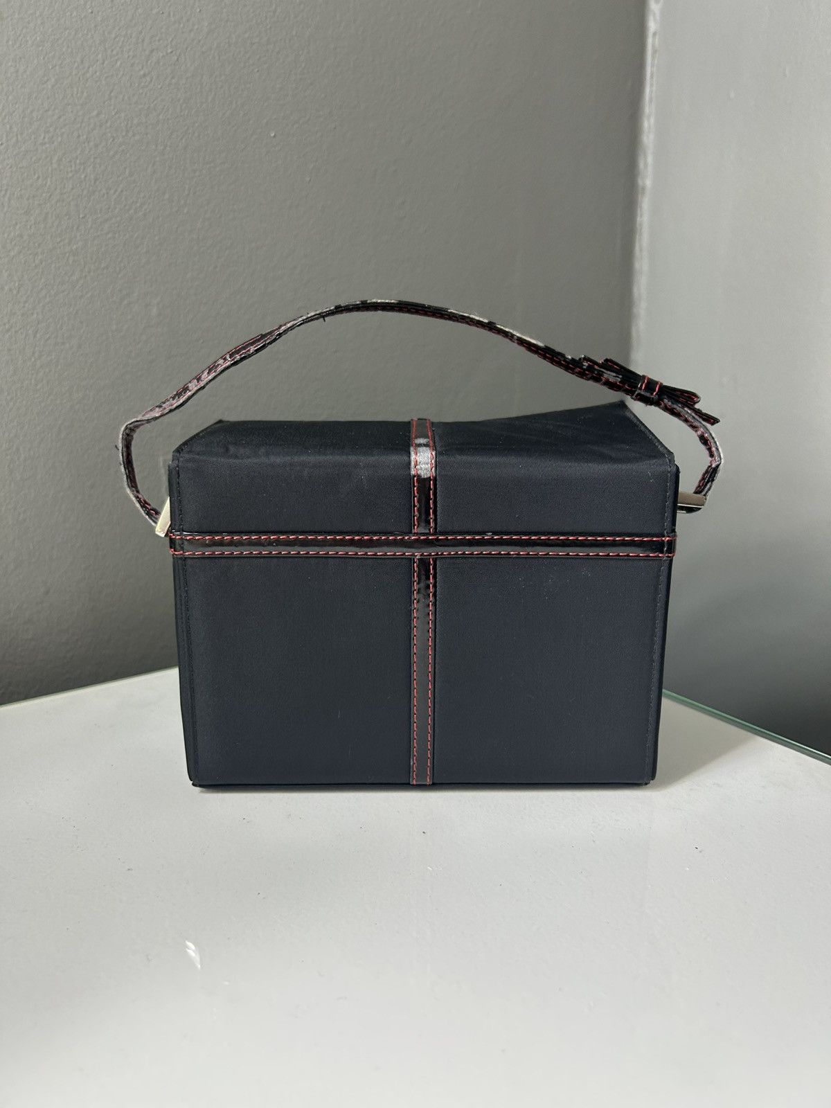 Dior Vintage Christian Dior Ribbon Box Vanity Clutch Bag Size ONE SIZE - 9 Thumbnail