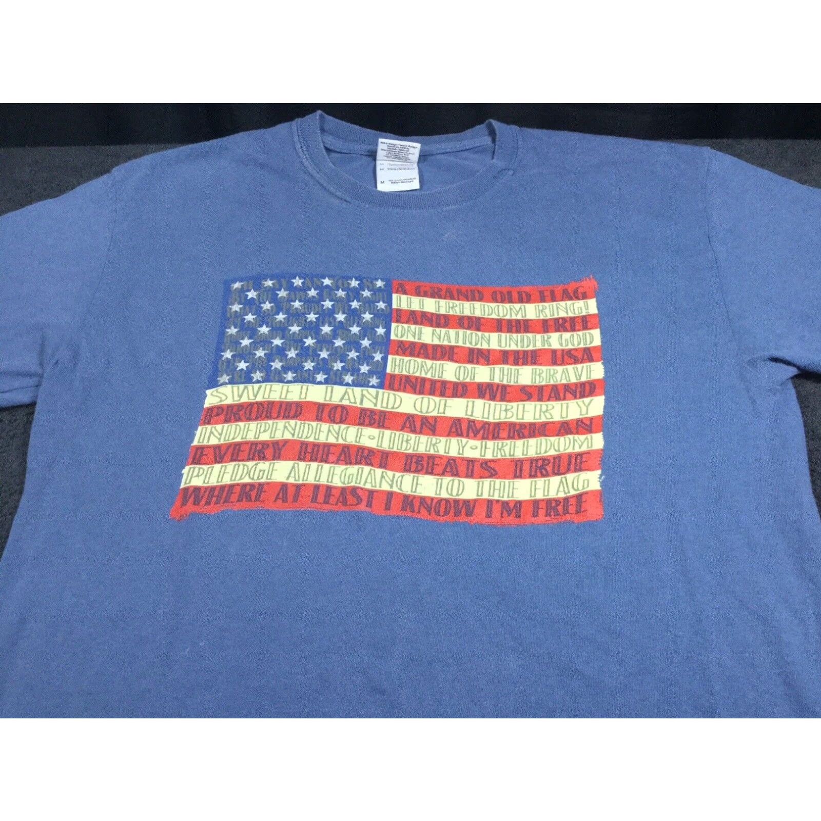 Gildan Gildan Graphic Tee American Flag Blue Medium Mens Short Sleeve T-Shirt Size US M / EU 48-50 / 2 - 2 Thumbnail