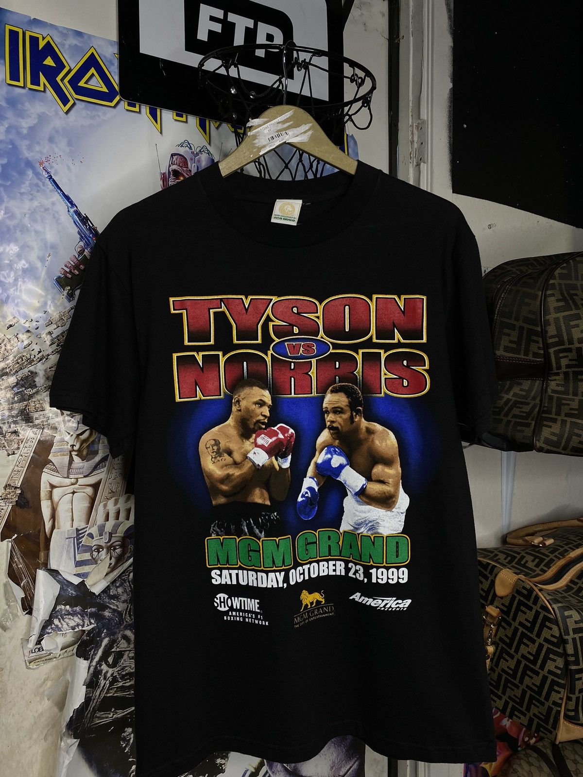 Vintage Vintage 90’s Mike Tyson Boxing T-Shirt MGM Promo Tee Medium Size US M / EU 48-50 / 2 - 1 Thumbnail