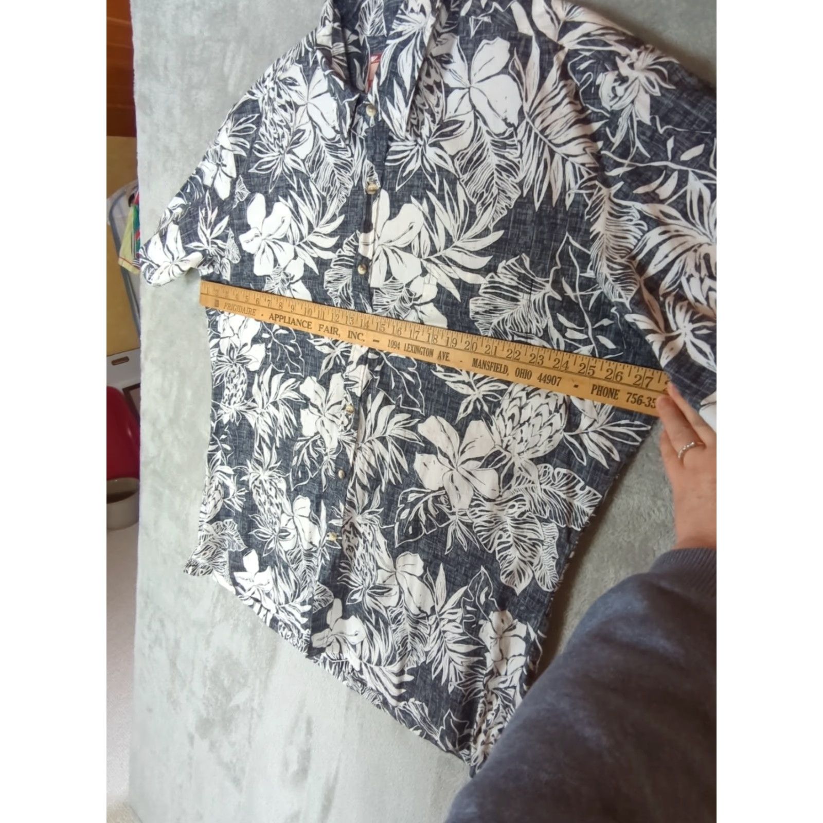 ALOHAS VINTAGE RJC Hawaiian Shirt Button-Up 2XL Mens Gray Floral Island Beach Travel Summer Spring Pocket Short Sleeve Made in USA Size US XXL / EU 58 / 5 - 6 Thumbnail