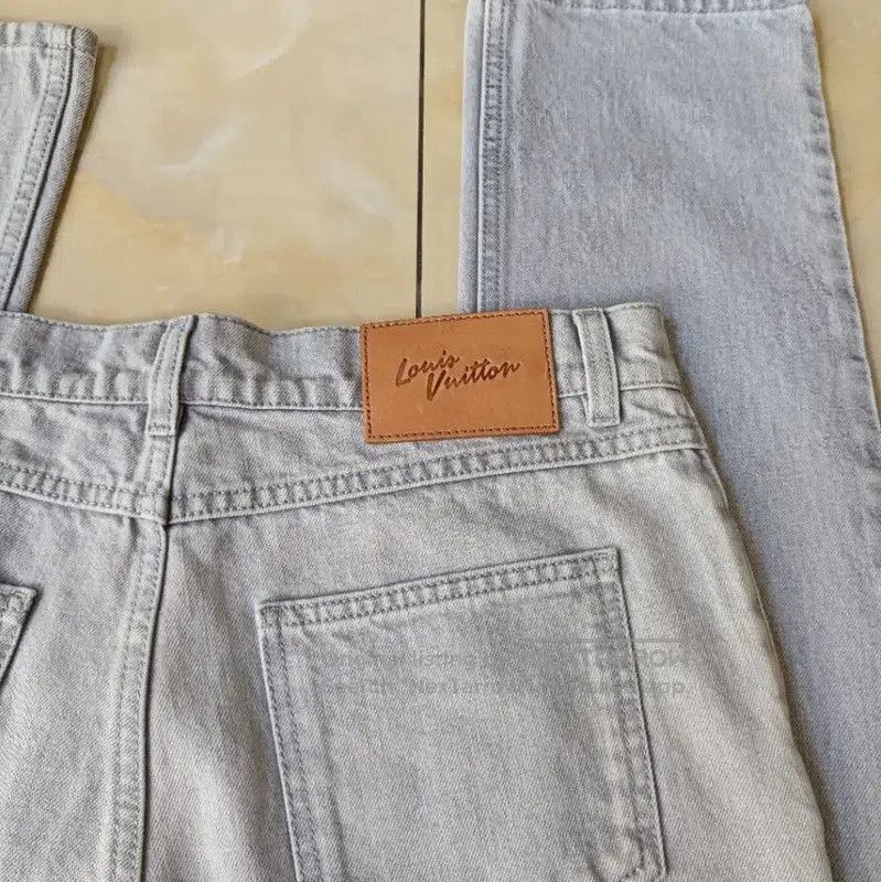 Louis Vuitton Louis Vuitton Gray Cotton Casual Pants for Men . Size US 32 / EU 48 - 3 Thumbnail
