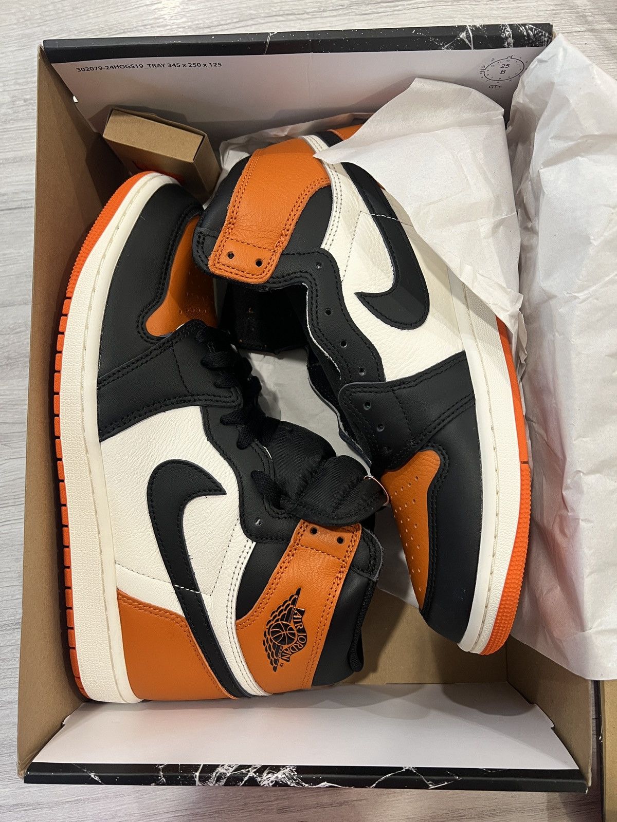 Jordan Brand AIR JORDAN 1 RETRO HIGH OG Shattered Backboards Size US 11 / EU 44 - 6 Thumbnail
