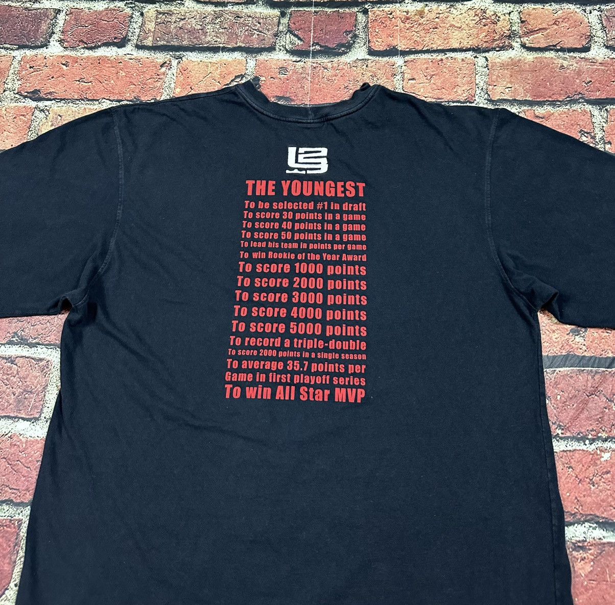 Nike Vintage Y2K Nike LeBron James L23 T-Shirt The Youngest Size US L / EU 52-54 / 3 - 5 Thumbnail