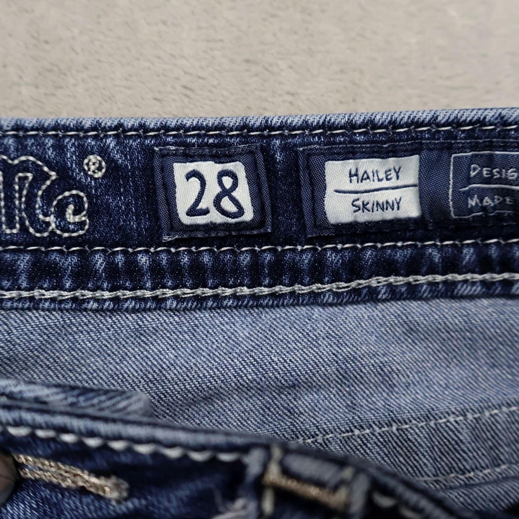 Miss Me VINTAGE? Miss Me Jeans Women 28 Medium Wash Denim Hailey Skinny Stretch Whisker Fade Size 28" / US 6 / IT 42 - 2 Thumbnail