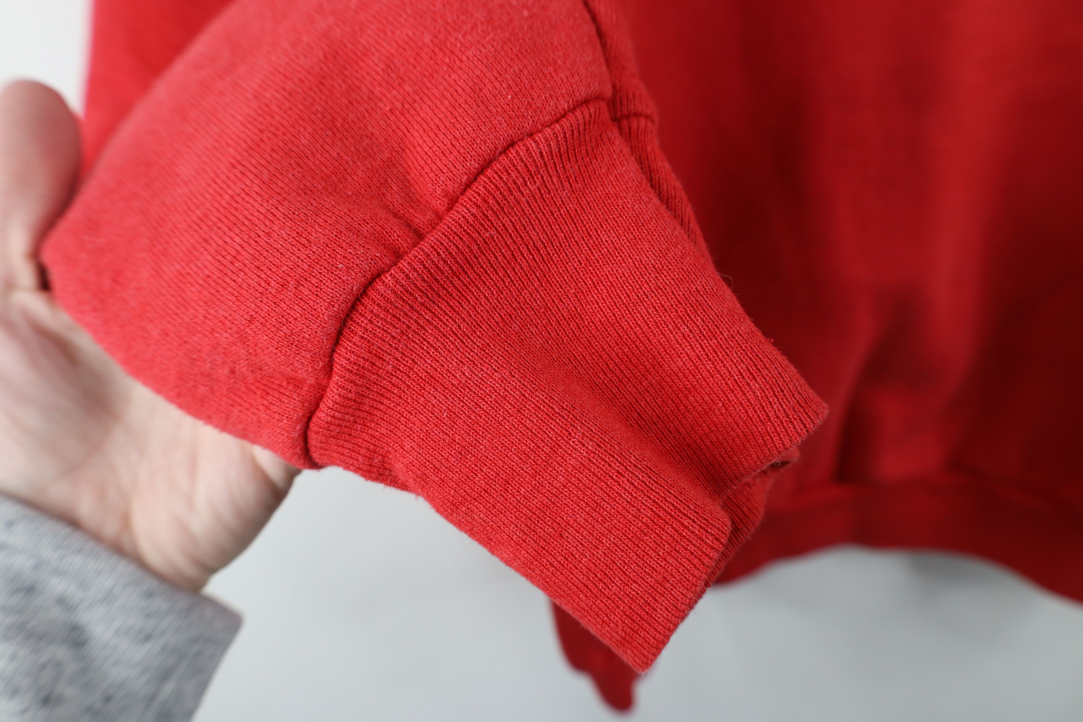Vintage Vintage 90s Streetwear Blank Crewneck Sweatshirt Red USA Size US L / EU 52-54 / 3 - 6 Thumbnail