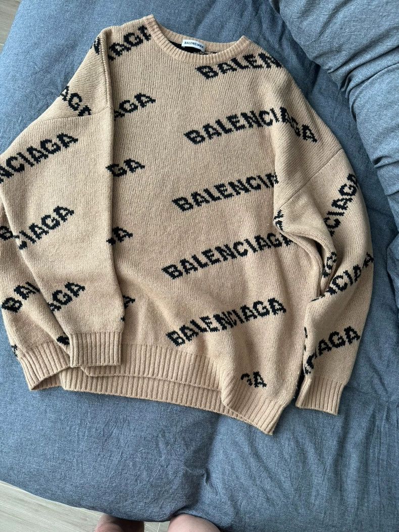 Balenciaga Balenciaga Oversized Logo Sweater S - dmc Size US S / EU 44-46 / 1 - 1 Thumbnail